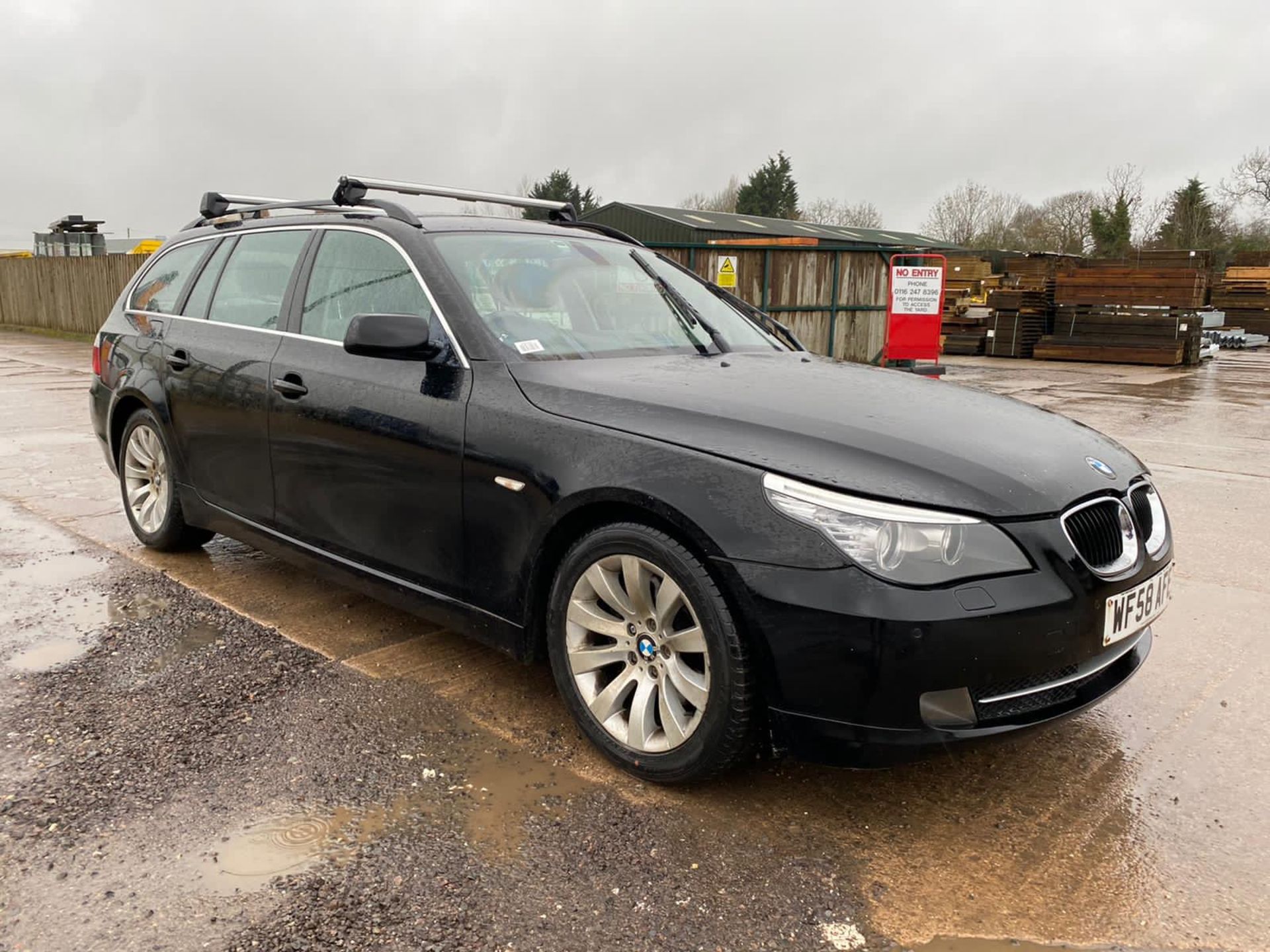 ON SALE BMW 520d "SE" TOURING ESTATE - 2009 MODEL - BLACK - SAT NAV - AIR CON - GREAT SPEC - NO VAT