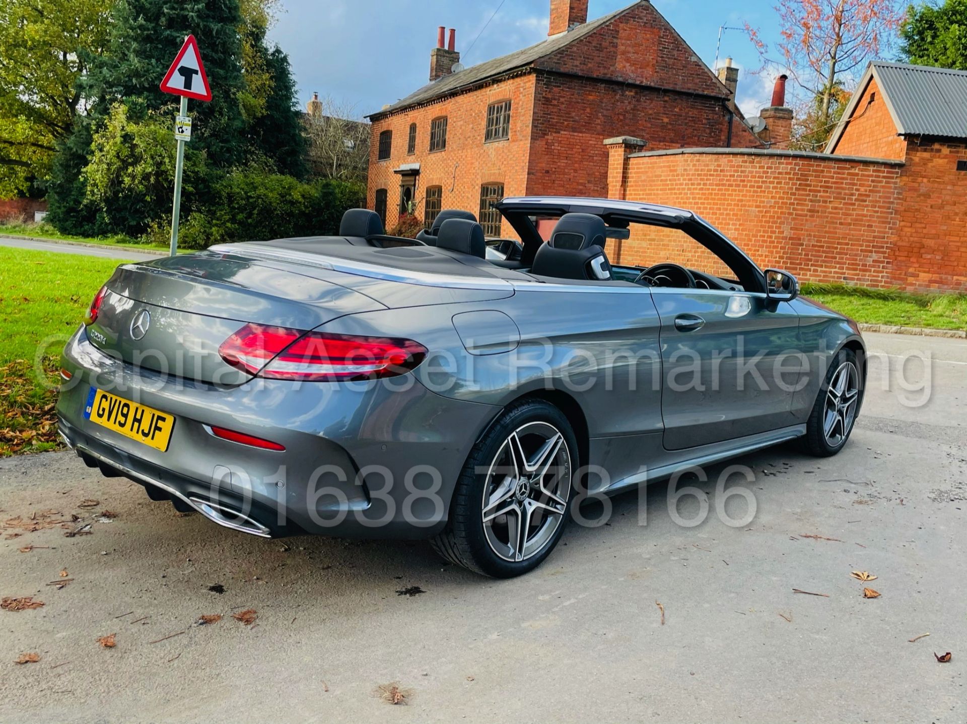 (On Sale) MERCEDES-BENZ C220D *AMG LINE -CABRIOLET* (2019) '9G AUTO - LEATHER - SAT NAV' *HUGE SPEC* - Image 11 of 43