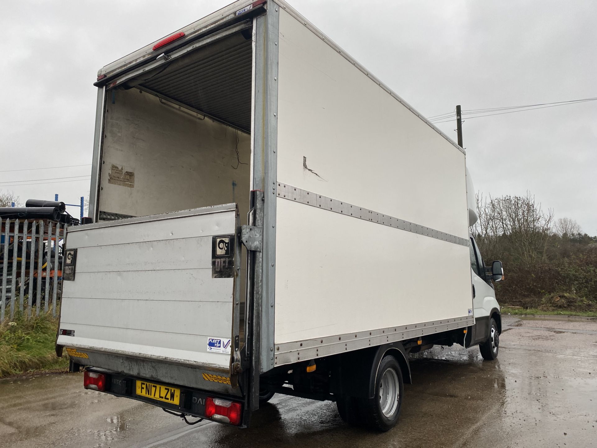 ON SALE IVECO DAILY 35C16 (160) "LWB" LUTON BOX VAN "EURO 6"ELECTRIC TAIL LIFT - 17 REG - NEW SHAPE - Image 9 of 22