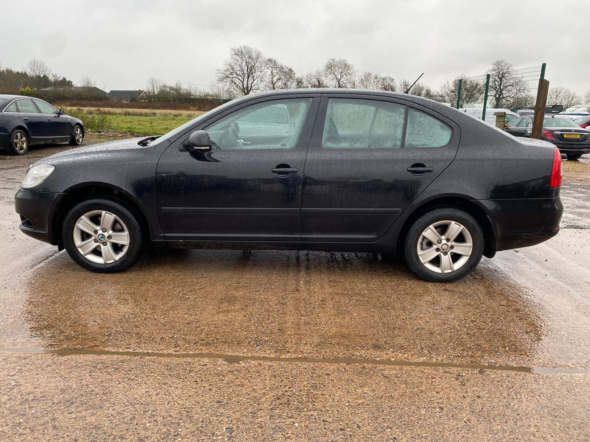 (On Sale) SKODA OCTAVIA 1.6TDI "SE" CR DSG AUTO (2012) AIR CON - ONLY 87K MILES-LEATHER - NO VAT - Image 3 of 16