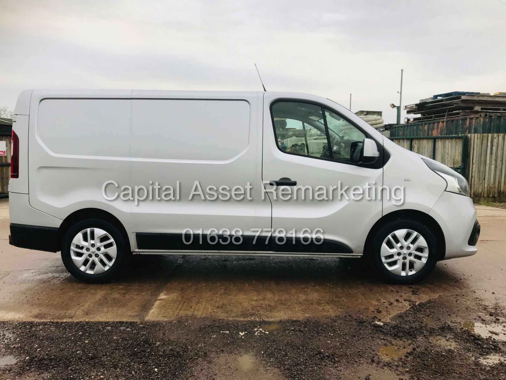 RENAULT TRAFIC SL27 SPORT (NAV) 1.6DCI (120) - 2018 MODEL - 1 KEEPER - AIR CON - ALLOYS - SAT NAV - Image 12 of 24