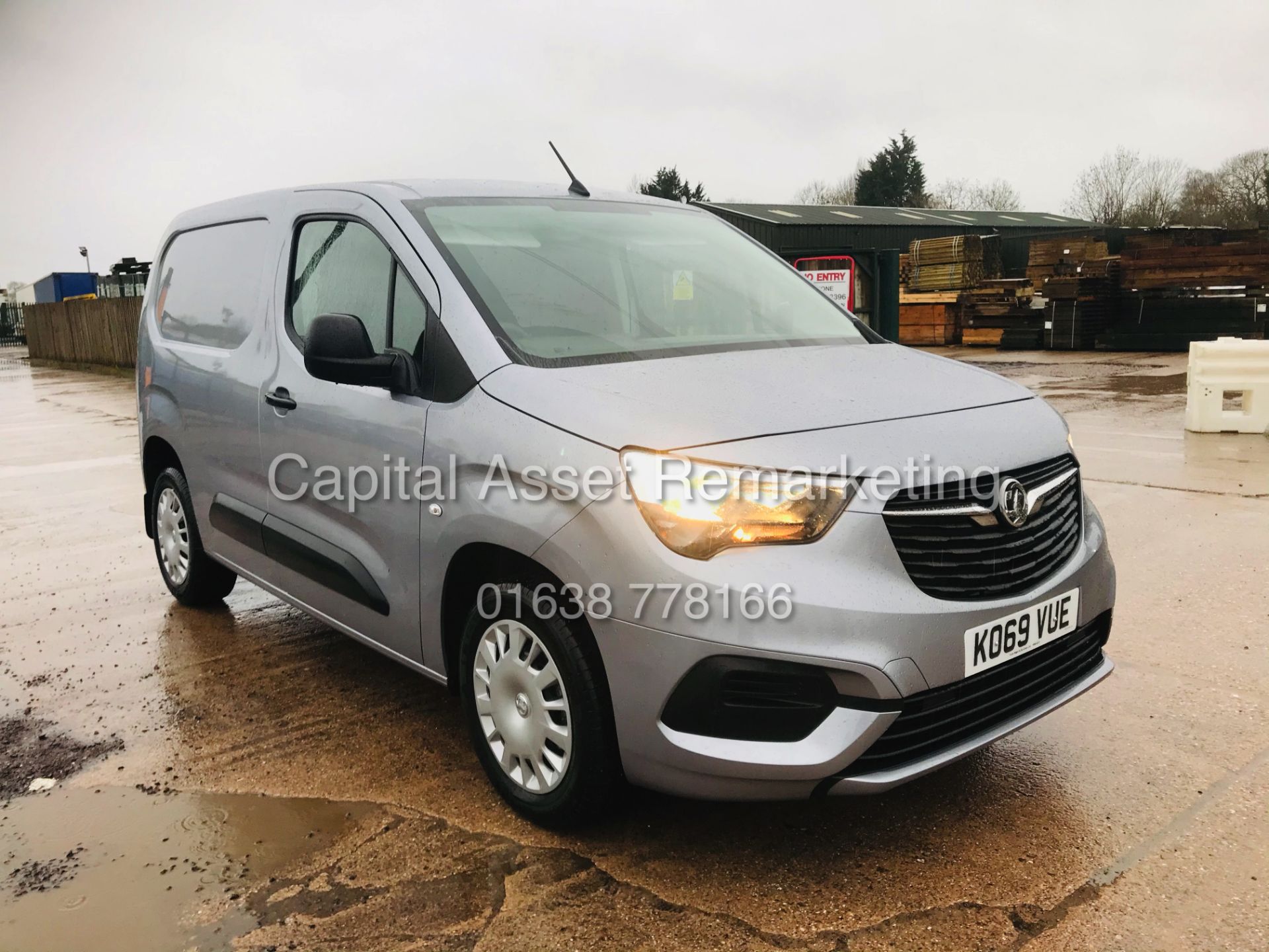 VAUXHALL COMBO 2000 "SPORTIVE" S/S (2020 YEAR-NEW SHAPE) A/C - ELEC PACK - CRUISE *NO VAT-SAVE 20%* - Image 3 of 26