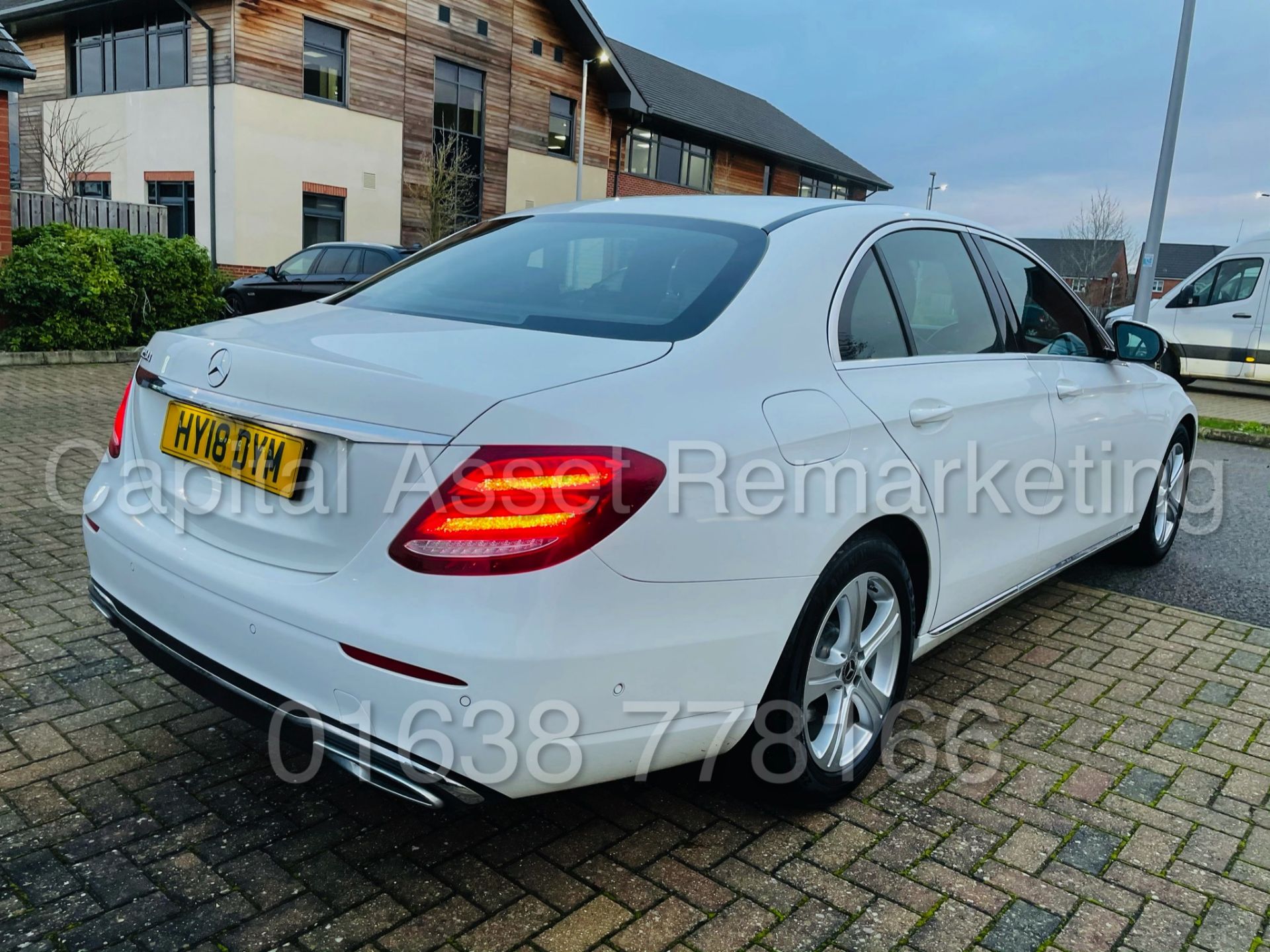 (ON SALE) MERCEDES-BENZ E220D *SALOON* (2018 - NEW MODEL) '9-G TRONIC AUTO - LEATHER - SAT NAV' - Image 12 of 50