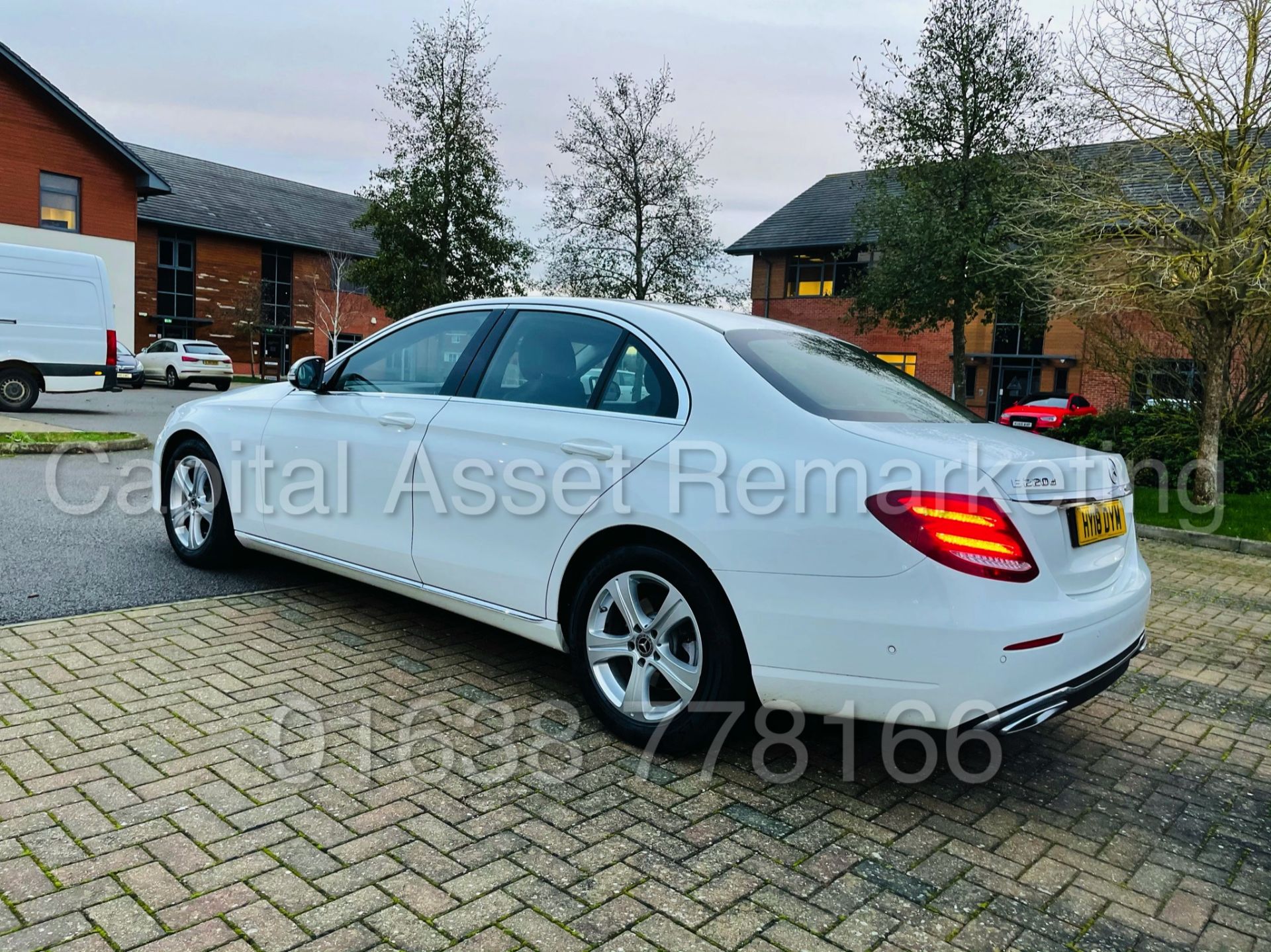 (ON SALE) MERCEDES-BENZ E220D *SALOON* (2018 - NEW MODEL) '9-G TRONIC AUTO - LEATHER - SAT NAV' - Image 9 of 50