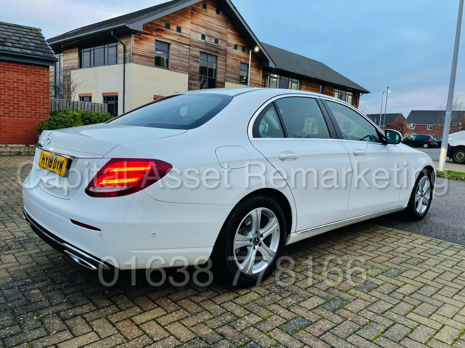 (ON SALE) MERCEDES-BENZ E220D *SALOON* (2018 - NEW MODEL) '9-G TRONIC AUTO - LEATHER - SAT NAV' - Image 13 of 50