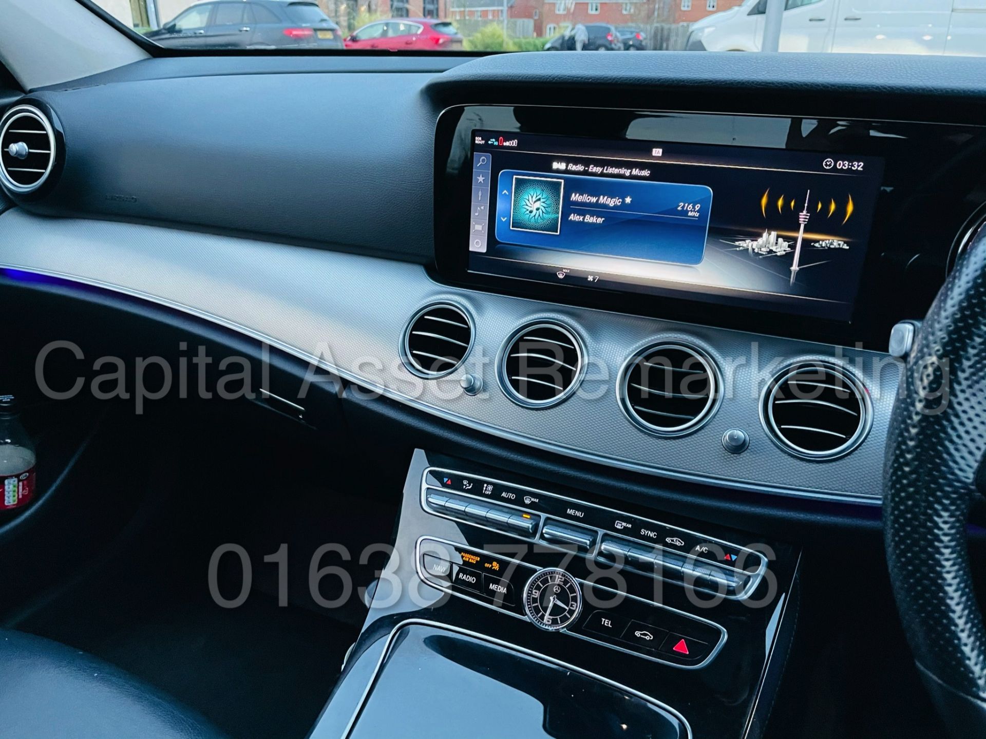 (ON SALE) MERCEDES-BENZ E220D *SALOON* (2018 - NEW MODEL) '9-G TRONIC AUTO - LEATHER - SAT NAV' - Image 41 of 50