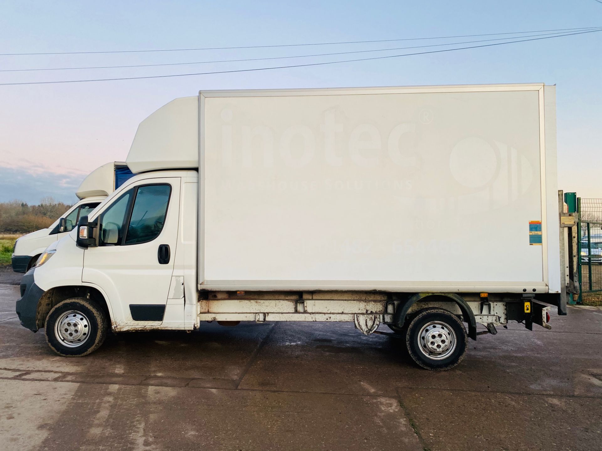 CITROEN RELAY 2.2HDI "LWB" LUTON BOX VAN WITH ELECTRIC TAIL LIFT - 2017 MODEL - EURO 6 - 1 KEEPER