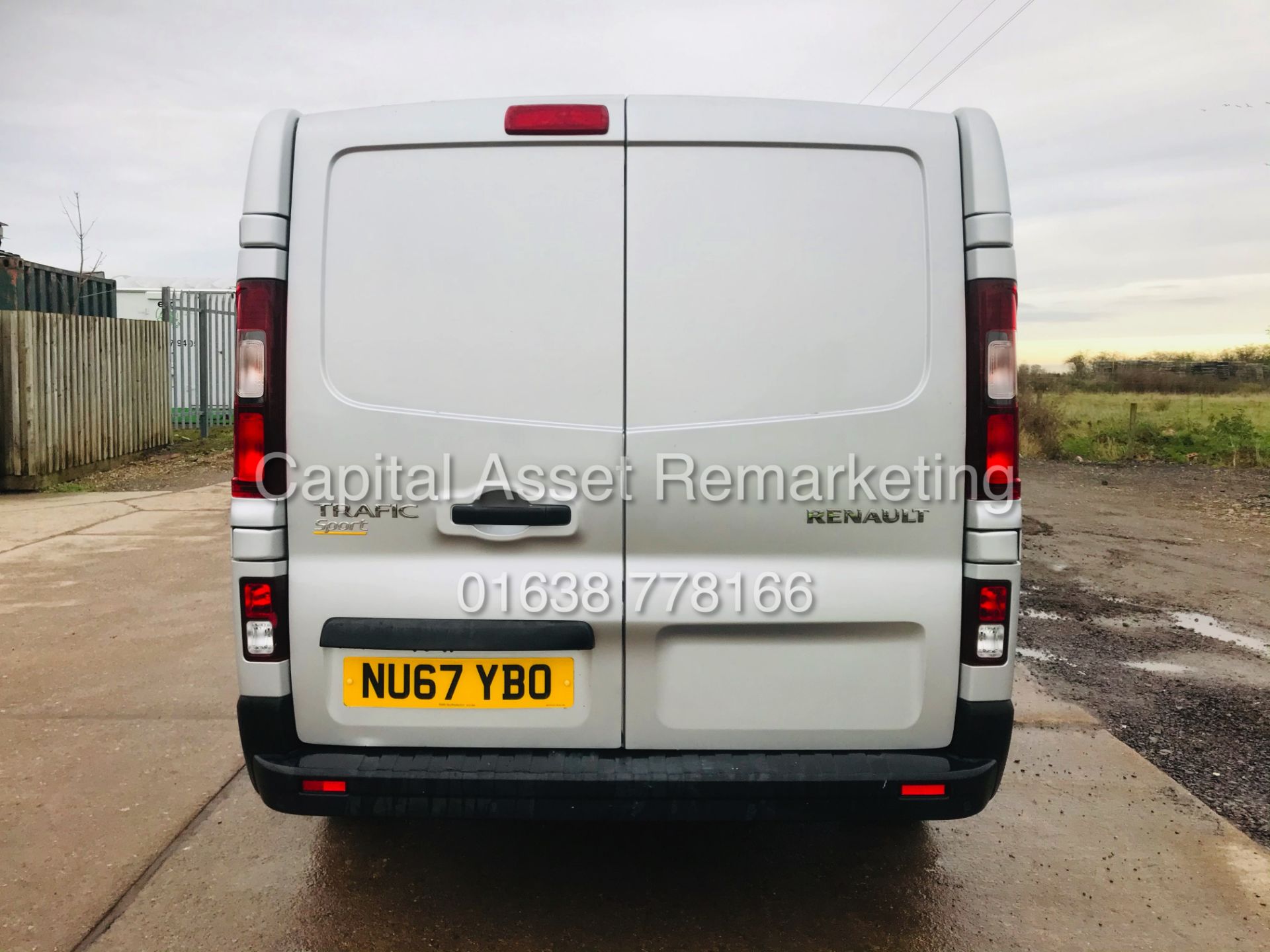 RENAULT TRAFIC SL27 SPORT (NAV) 1.6DCI (120) - 2018 MODEL - 1 KEEPER - AIR CON - ALLOYS - SAT NAV - Image 10 of 24