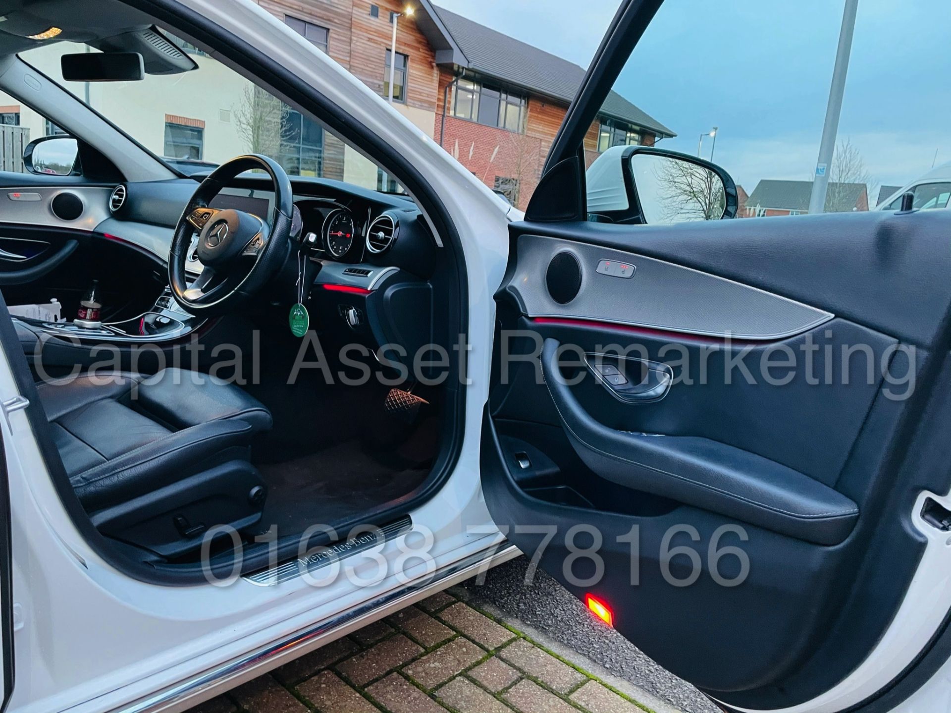 (ON SALE) MERCEDES-BENZ E220D *SALOON* (2018 - NEW MODEL) '9-G TRONIC AUTO - LEATHER - SAT NAV' - Image 30 of 50