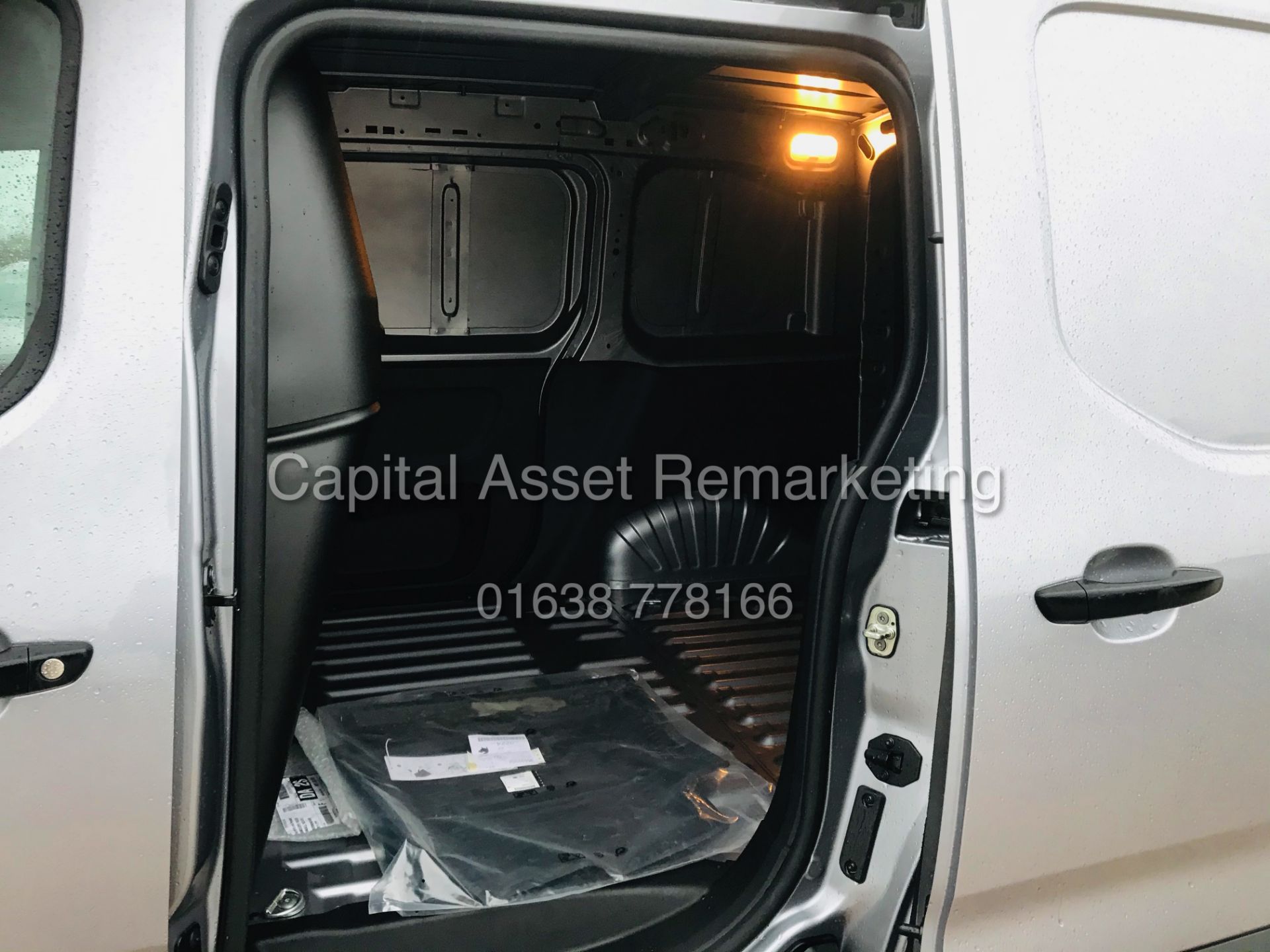 VAUXHALL COMBO 2000 "SPORTIVE" S/S (2020 YEAR-NEW SHAPE) A/C - ELEC PACK - CRUISE *NO VAT-SAVE 20%* - Image 25 of 26