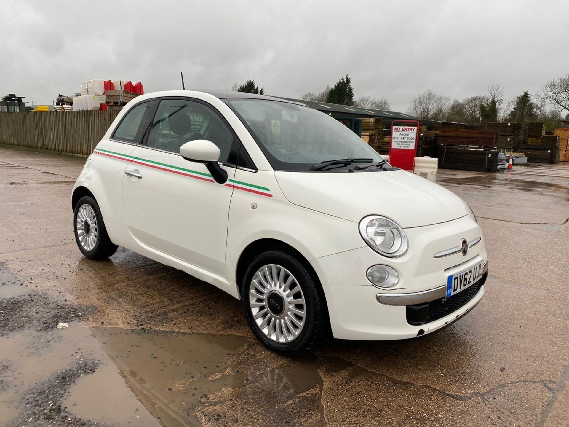 (ON SALE) FIAT 500 1.2 "LOUNGE" (START/STOP) 2013 MODEL - LOW MILES - AIR CON -LOW MILES- NO VAT - Image 8 of 13