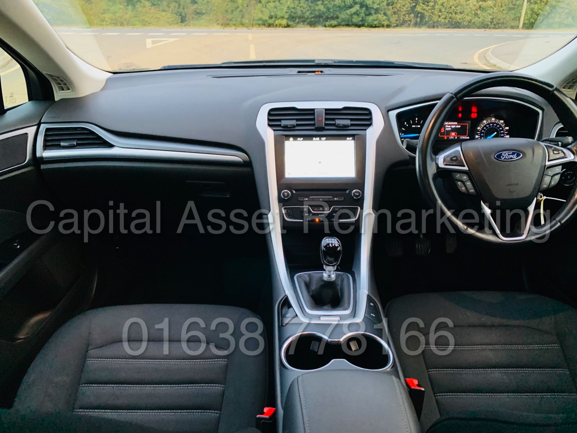 FORD MONDEO *ZETEC EDITION* 5 DOOR ESTATE (2018 - EURO 6) '1.5 TDCI - 120 BHP - 6 SPEED' *SAT NAV* - Image 32 of 51