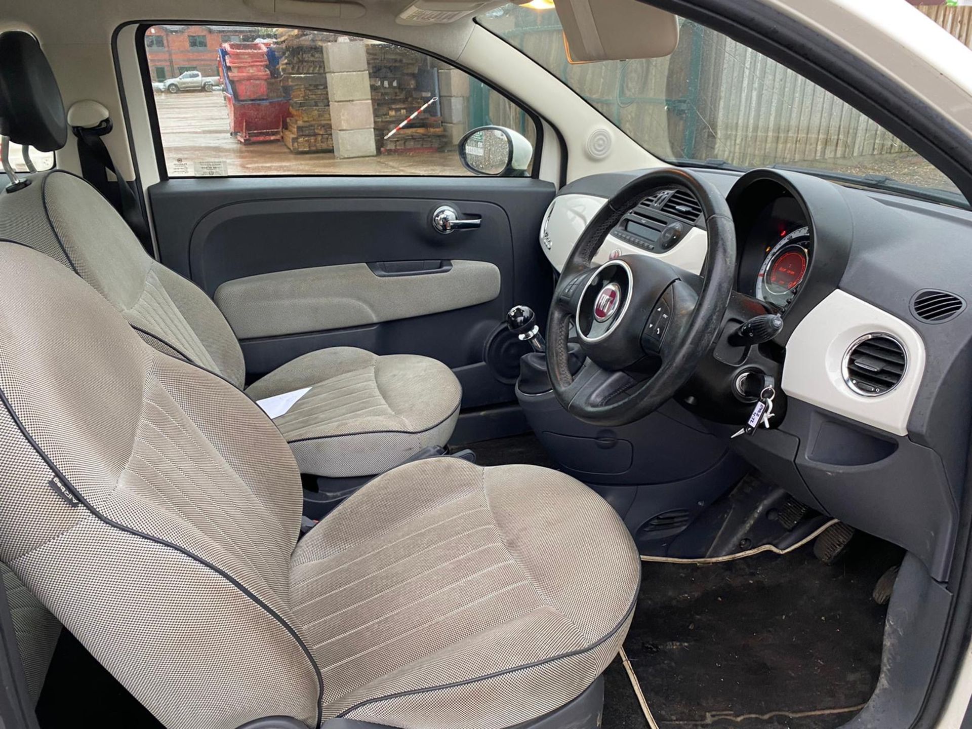 (ON SALE) FIAT 500 1.2 "LOUNGE" (START/STOP) 2013 MODEL - LOW MILES - AIR CON -LOW MILES- NO VAT - Image 10 of 13