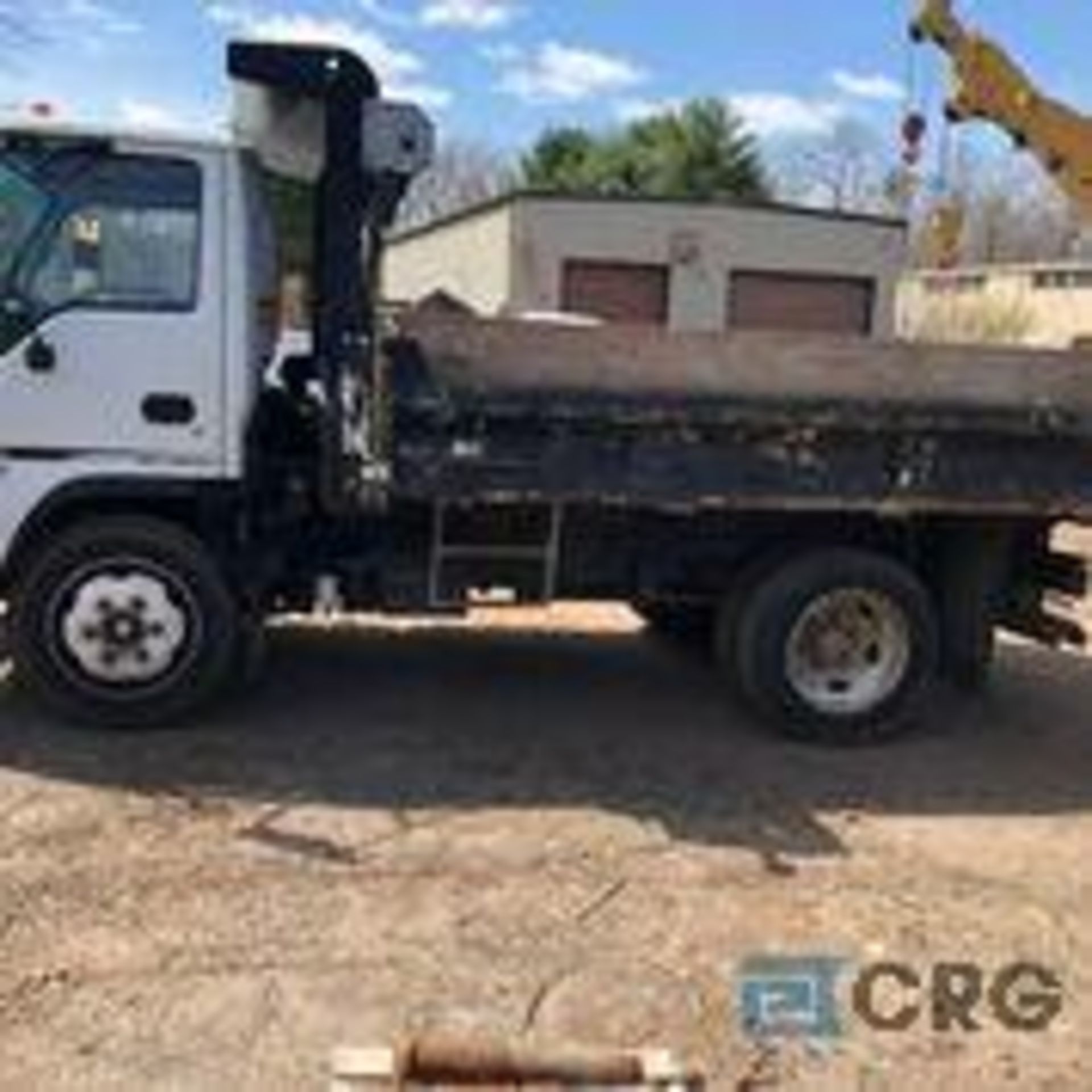 2007 Isuzu NQR single axle dump truck VIN# JALE5B16X77903732 - Image 3 of 23