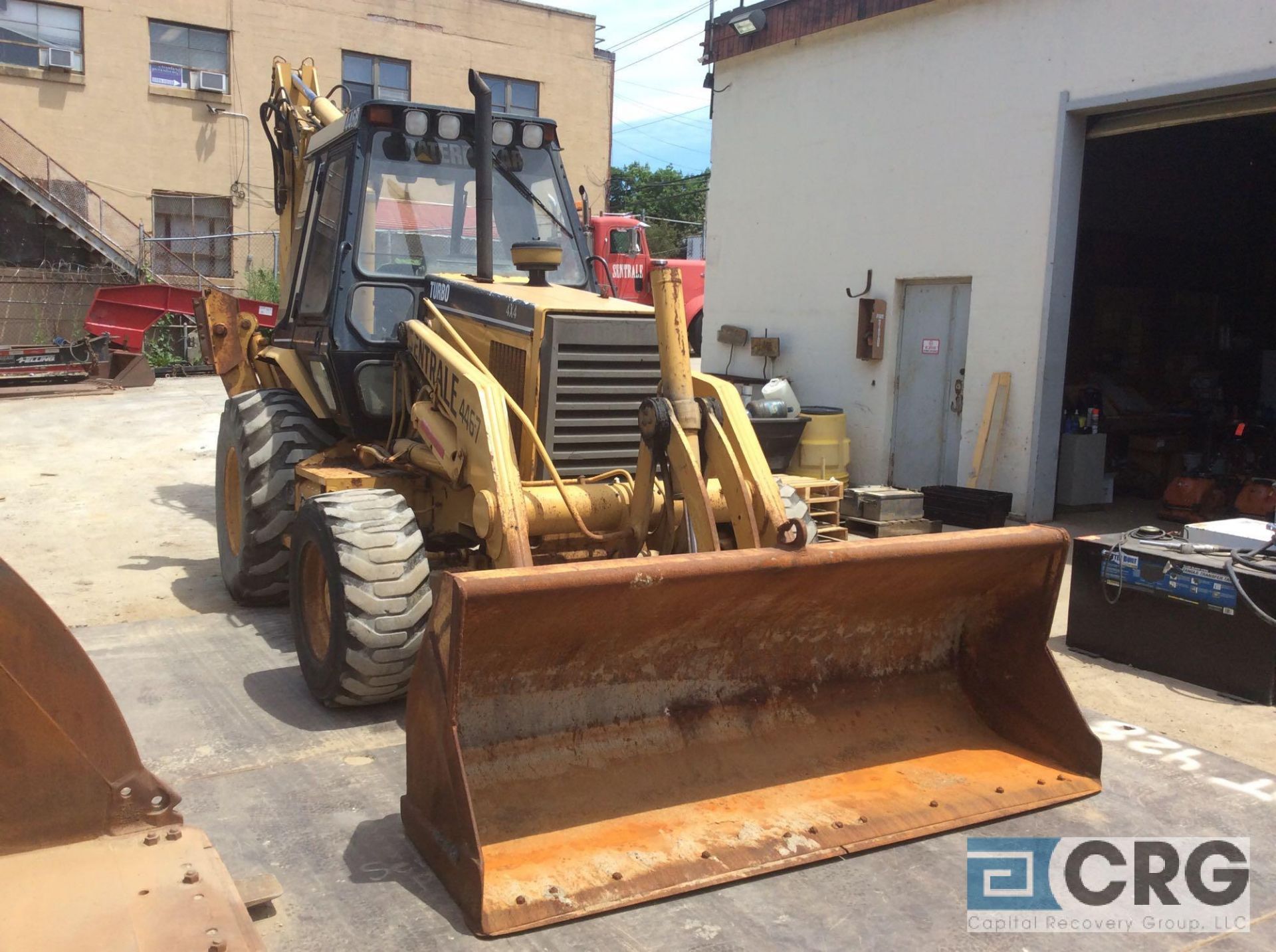 2001 CAT 446B backhoe, low hours, 4 X 4, plumbed for a hydraulic hammer, with extend-a-hoe - Image 3 of 11