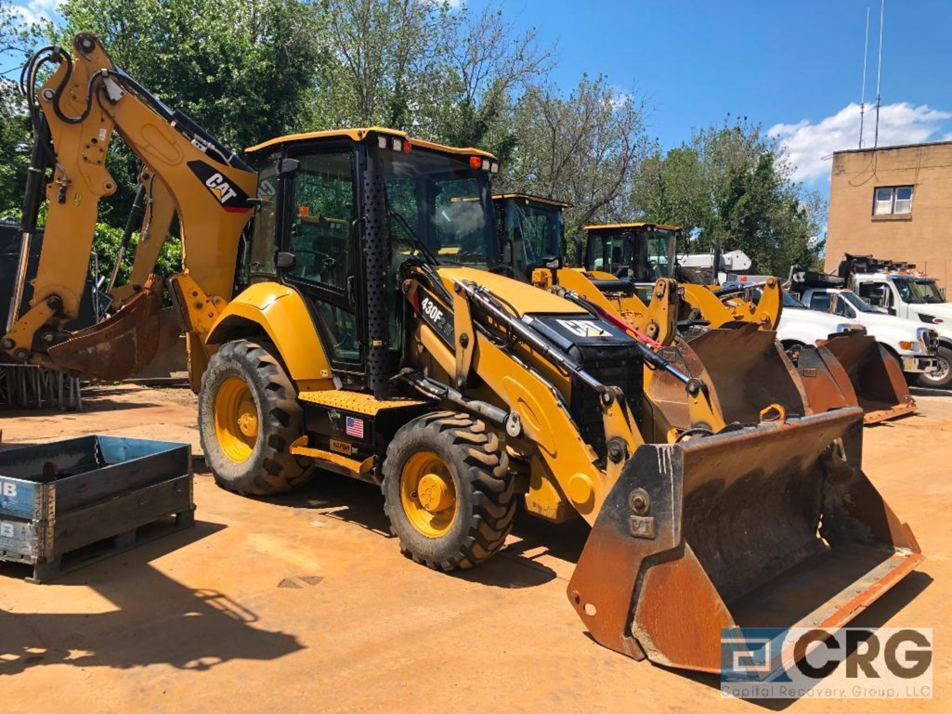 2015 CAT 430F2 Loader Backhoe Loader Forks - Image 2 of 17