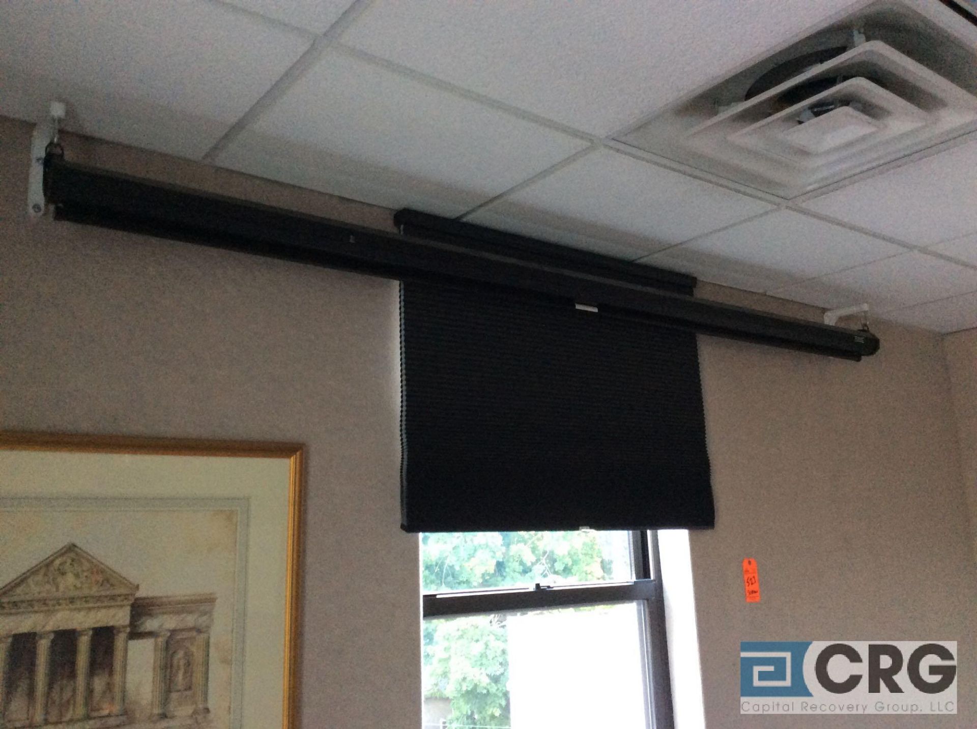 Epson LCD projector with screen - Image 3 of 3