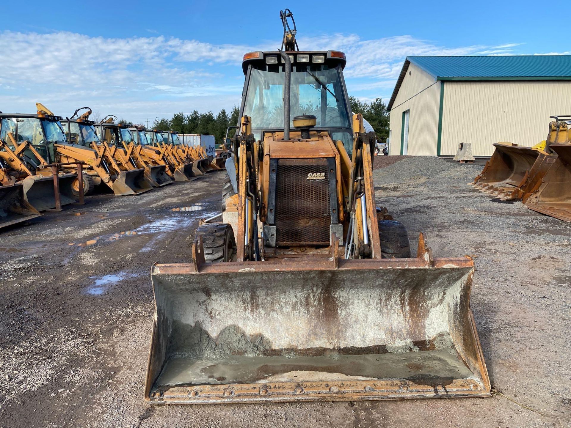 1999 Case 580SL 4 X 4 Loader Backhoe, AC cab, Extendahoe, auxiliary hydraulics, quick disconnect buc - Image 7 of 10