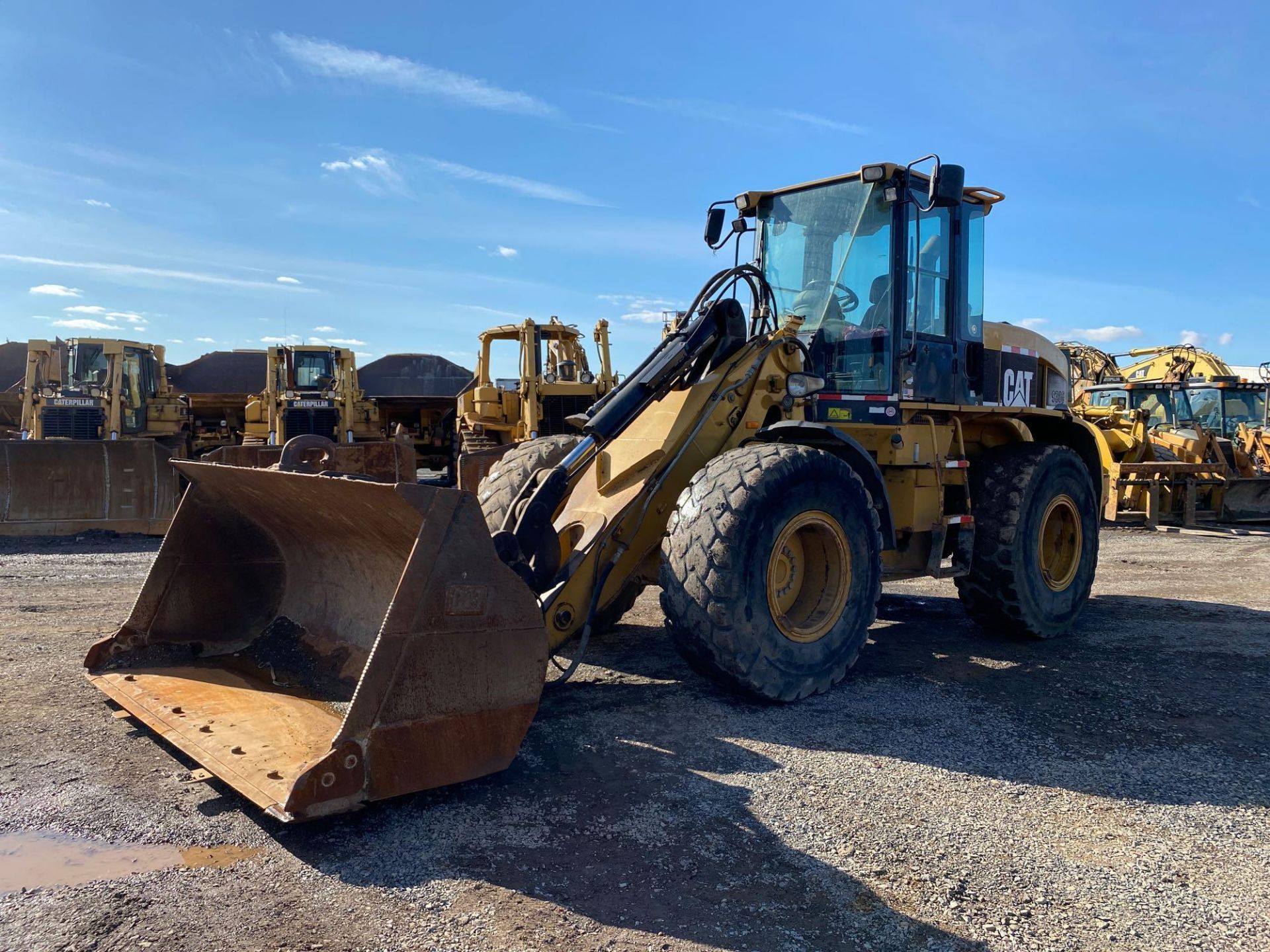 2005 CAT 930G Wheel Loader, Enclosed Cab, Air Conditioner, Air Ride Seat, Ride Control, Autoshift, A