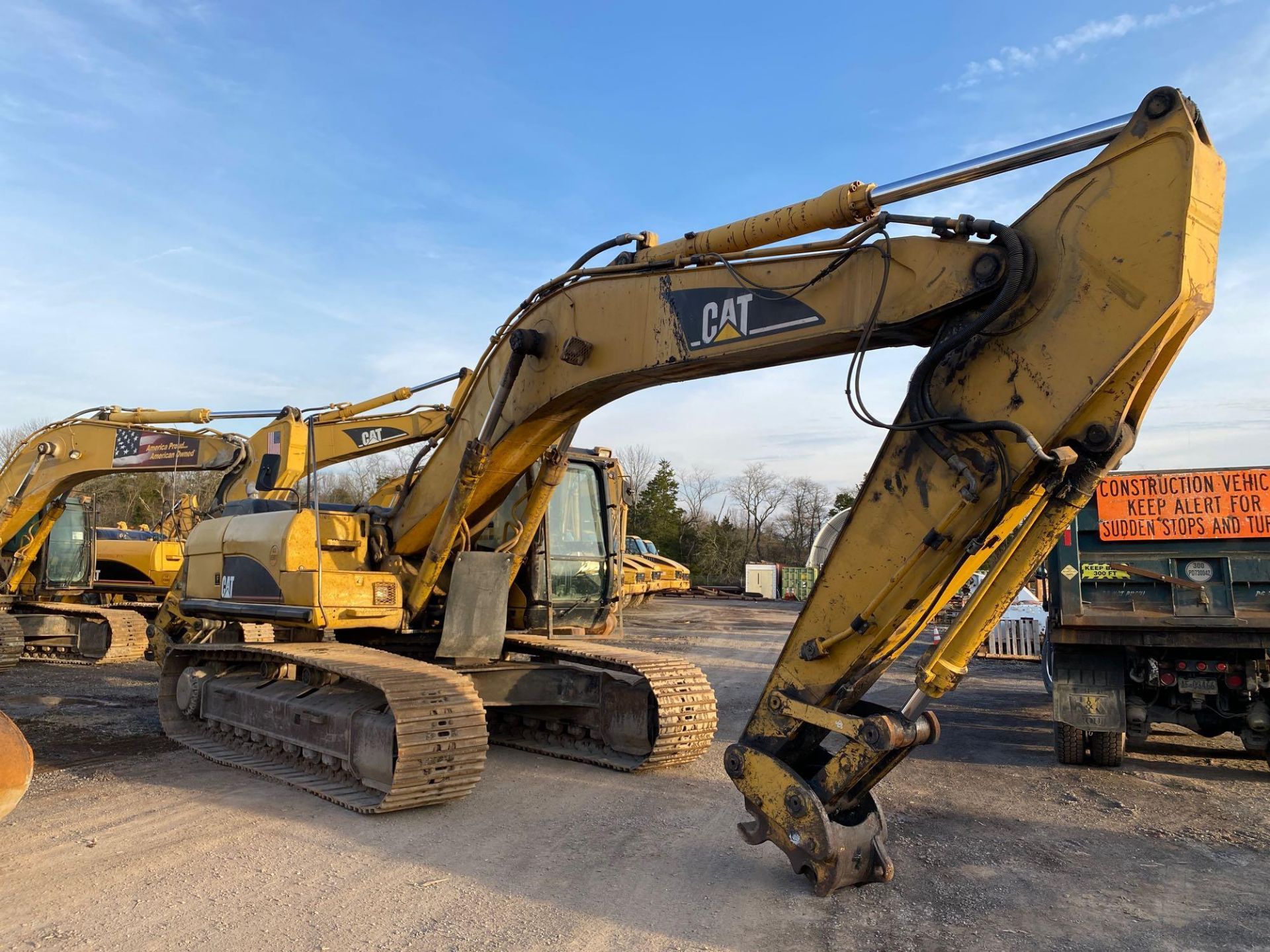 2006 CAT 330CL Excavator, AC cab, , Straight Travel Pedal, US EPA Label, 10 ft 6 in. Stick, Auxiliar - Image 6 of 14