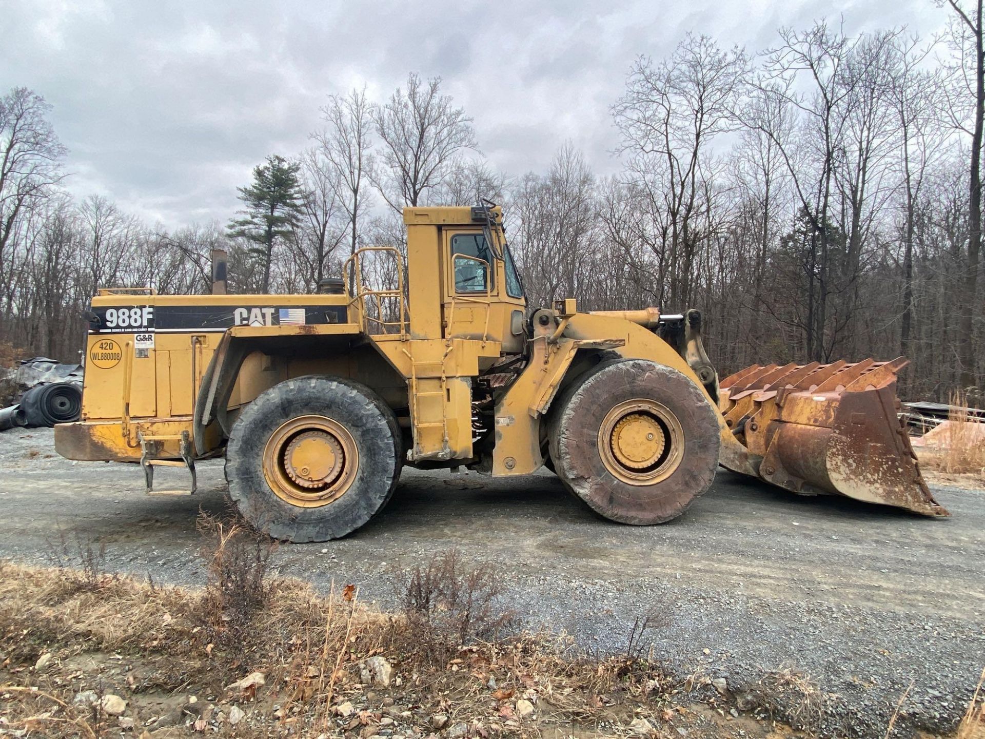 1999 CAT 988F II Wheel Loader, Enclosed Cab, Air Conditioner, Ride Control, Spade Nose Bucket, 35/65 - Image 6 of 14