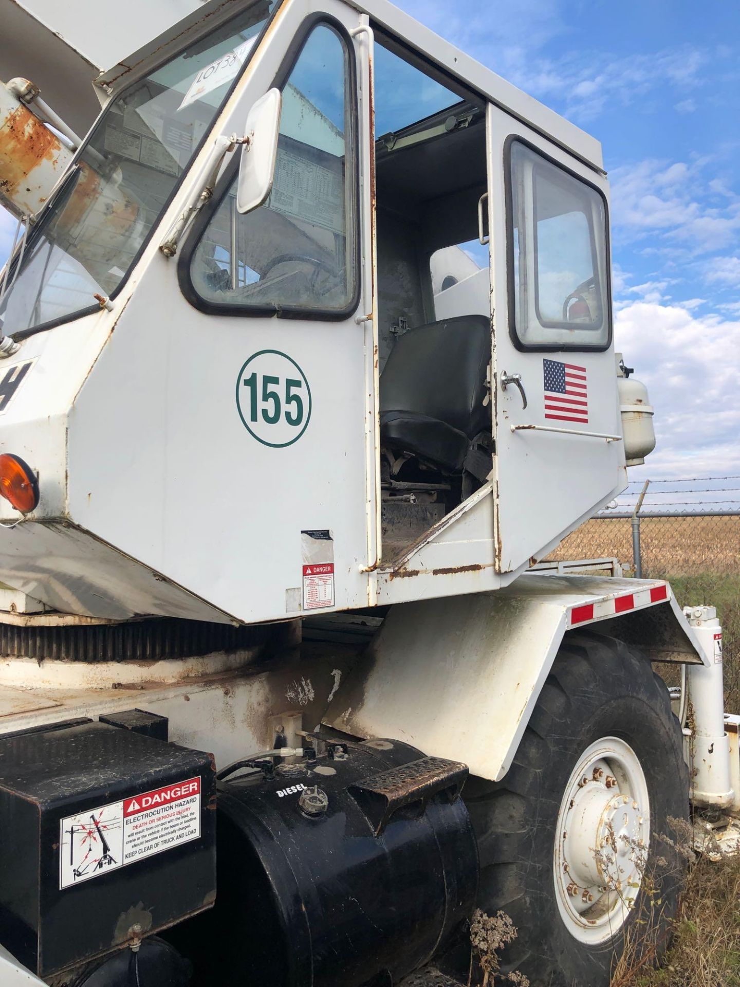 P&H Omega 20 4 X 4 rough terrain Crane, Detroit Diesel, 26 ft Minimum 62 ft Maximum Boom Length, 22 - Image 5 of 18