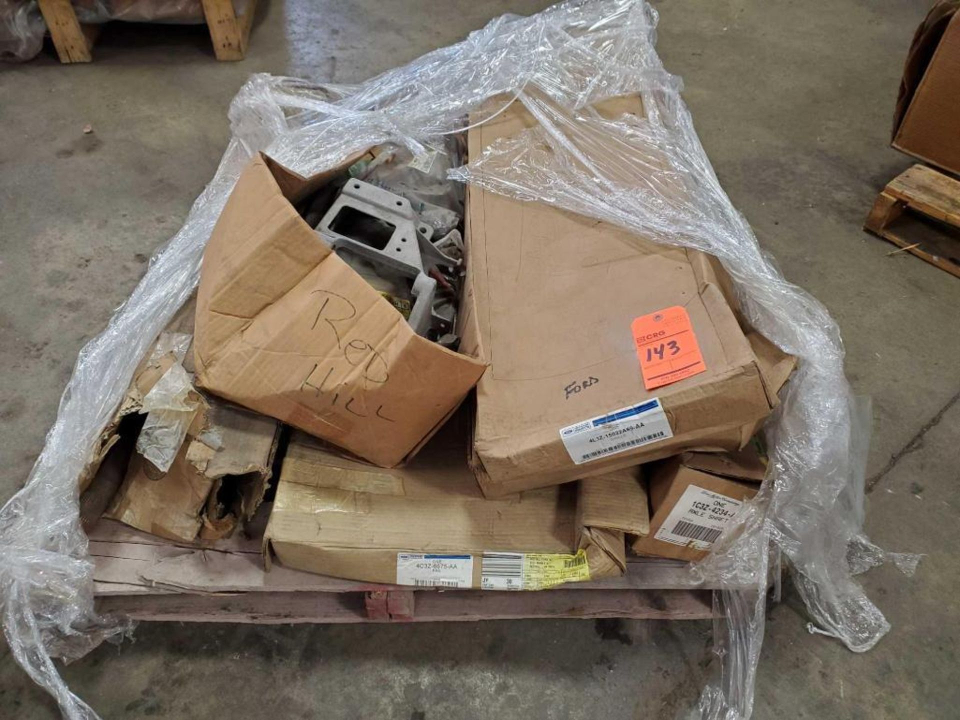 Lot of assorted Ford parts, including (5) boxes of rotor disque rotors, (3) new exhaust pipes, - Image 5 of 9