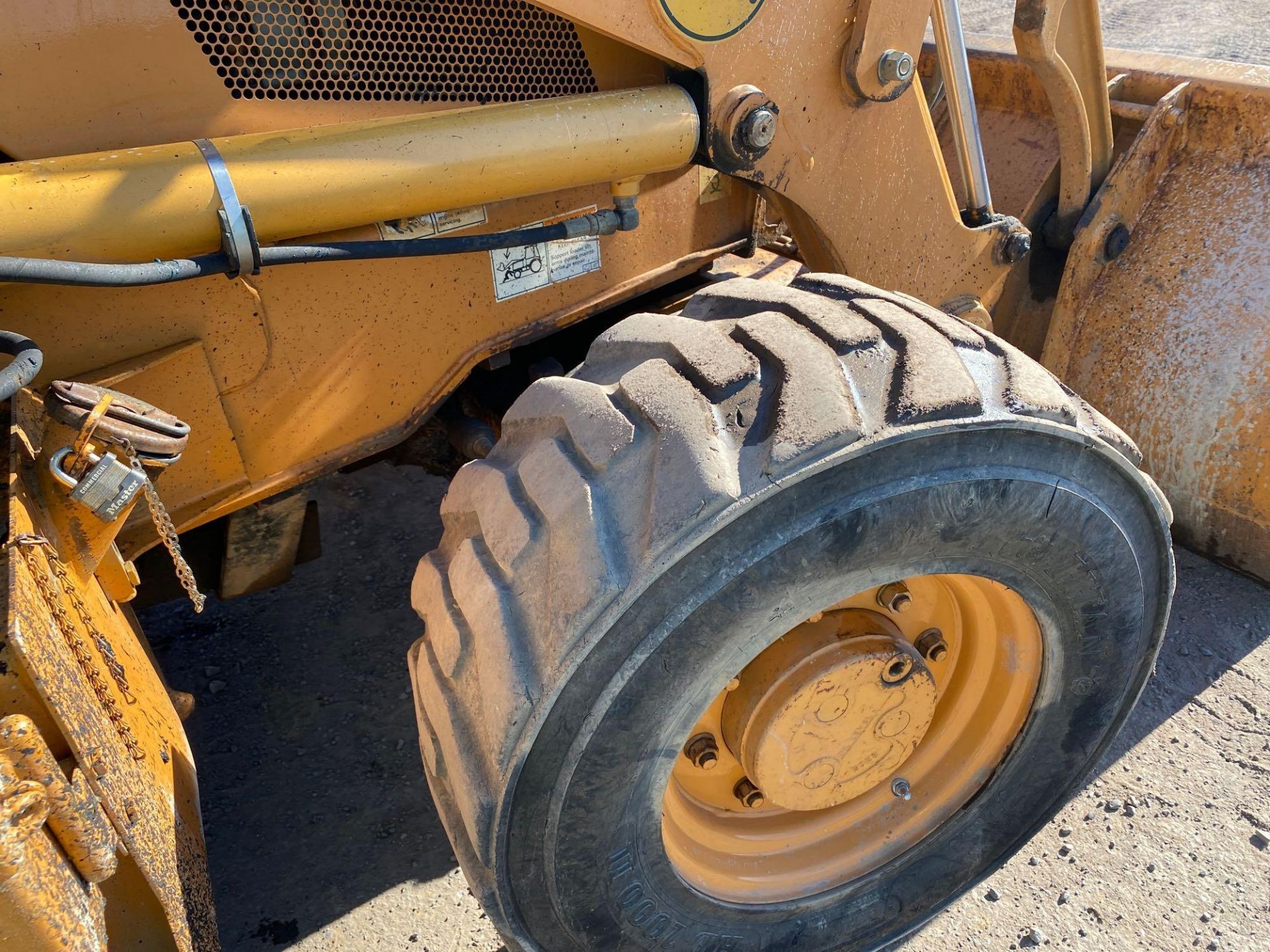 2004 Case 580SM 4 X 4 Loader Backhoe, A/C cab, Ride Control, 83 in Loader Bucket, Extendable Stick, - Image 19 of 29