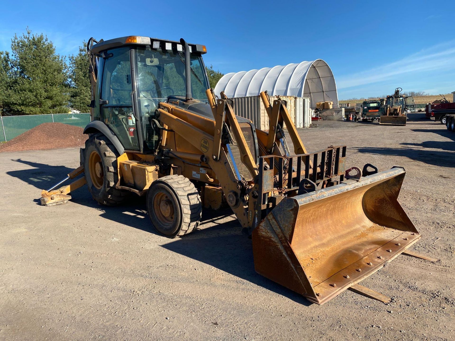 2007 Case 580SM 4 X 4 Loader Backhoe, A/C cab, Ride Control, 83 in Loader Bucket, Extendable Stick, - Image 3 of 31