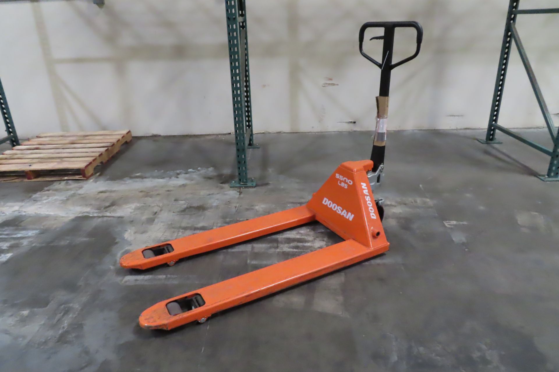 Doosan Pallet Jack