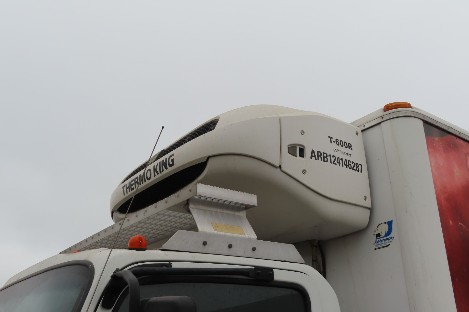 2013 Isuzu refrigerated truck - Image 8 of 9