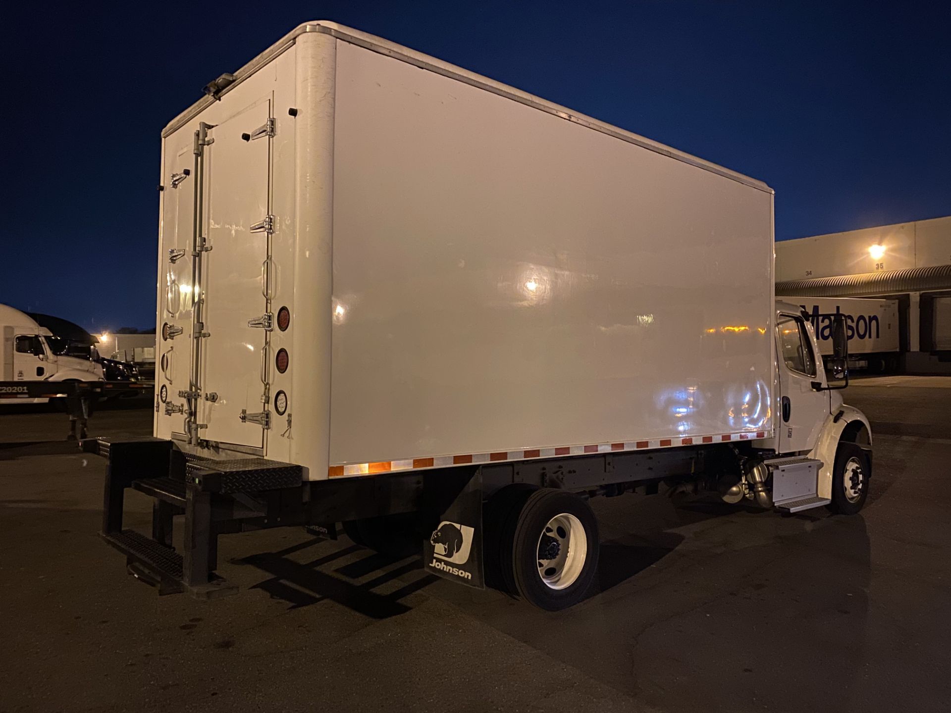 2017 Freightliner refrigerated truck - Image 2 of 9