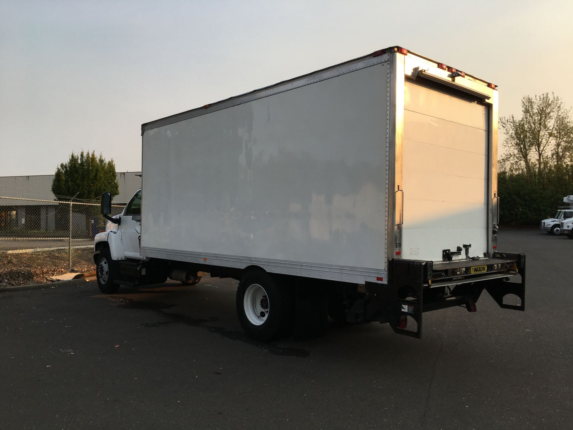 2008 GMC refrigerated truck - Image 3 of 9