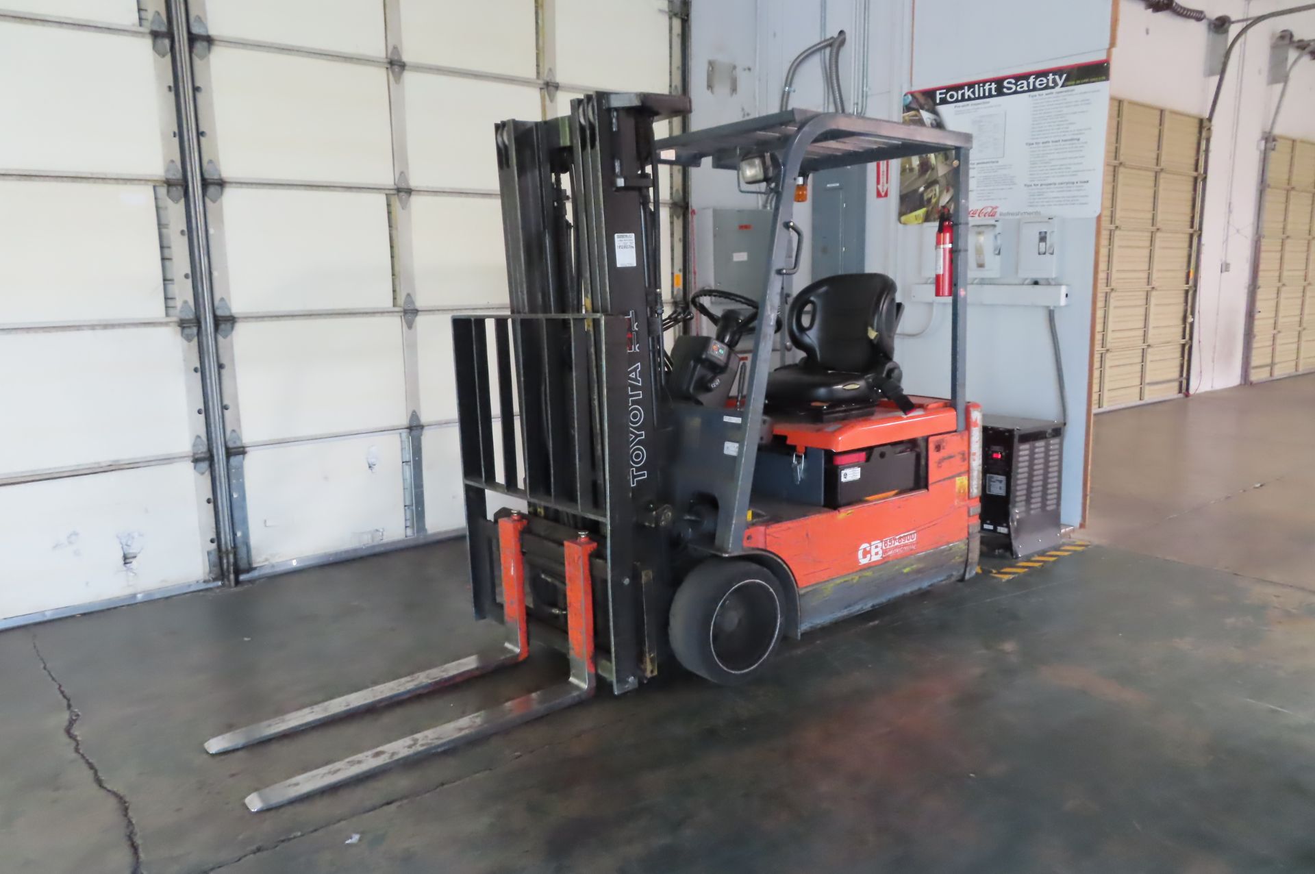 Toyota Electric Forklift - Image 2 of 4