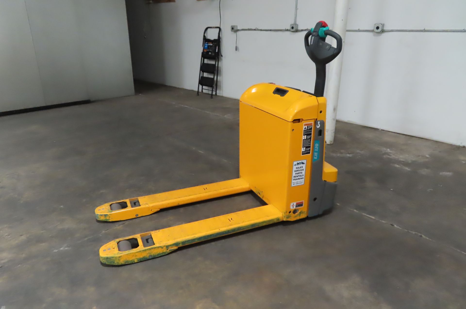 Jungheinrich Electric Pallet Mover