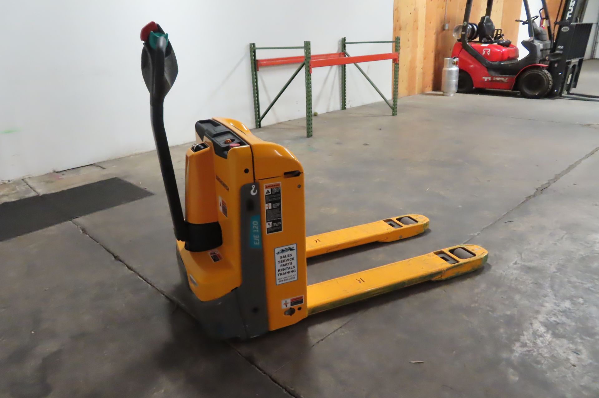 Jungheinrich Electric Pallet Mover - Image 2 of 4