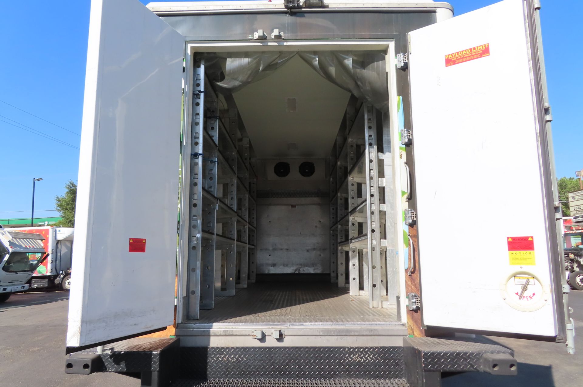 2017 Freightliner refrigerated truck - Image 5 of 10