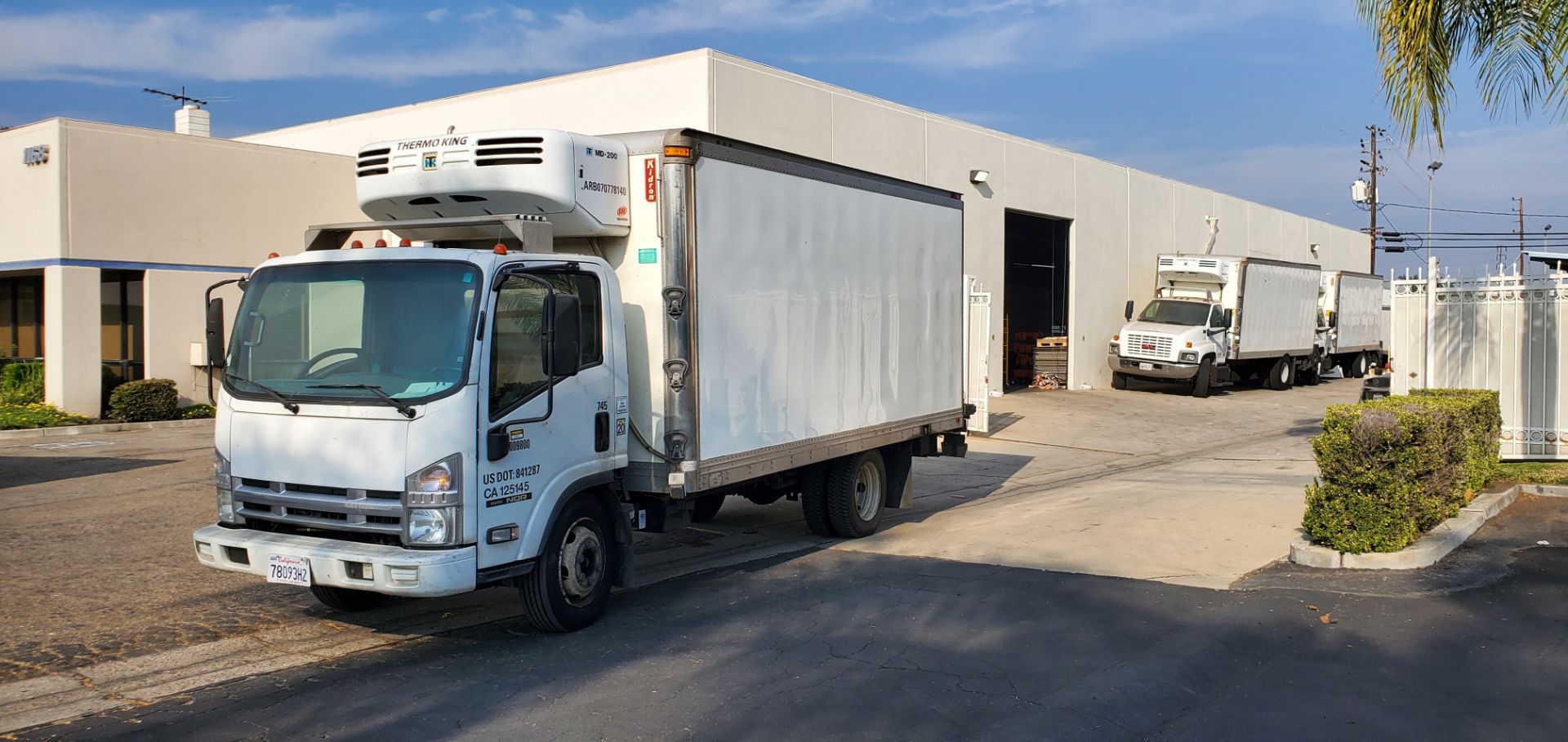 2008 Isuzu refrigerated truck