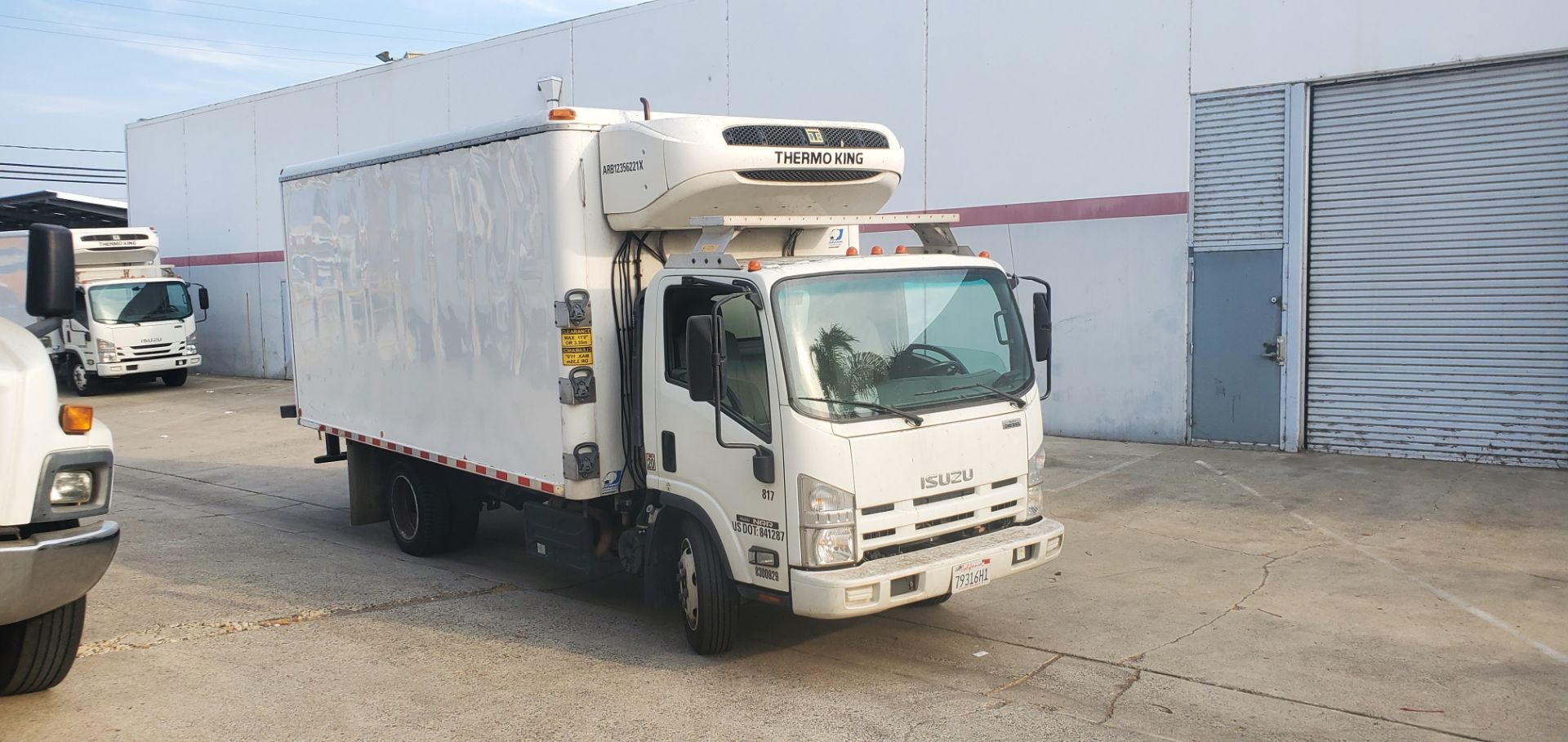 2013 Isuzu refrigerated truck - Image 2 of 13