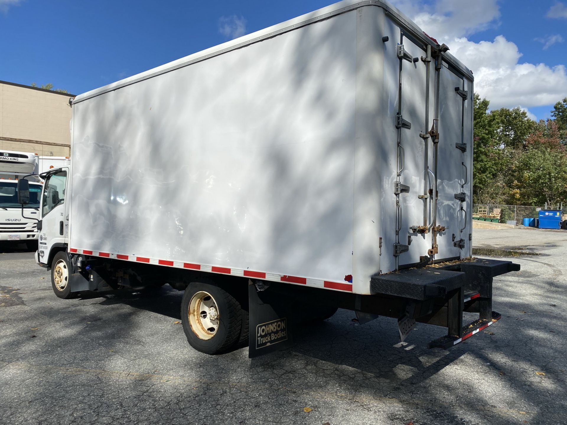 2012 Isuzu refrigerated truck - Image 4 of 9