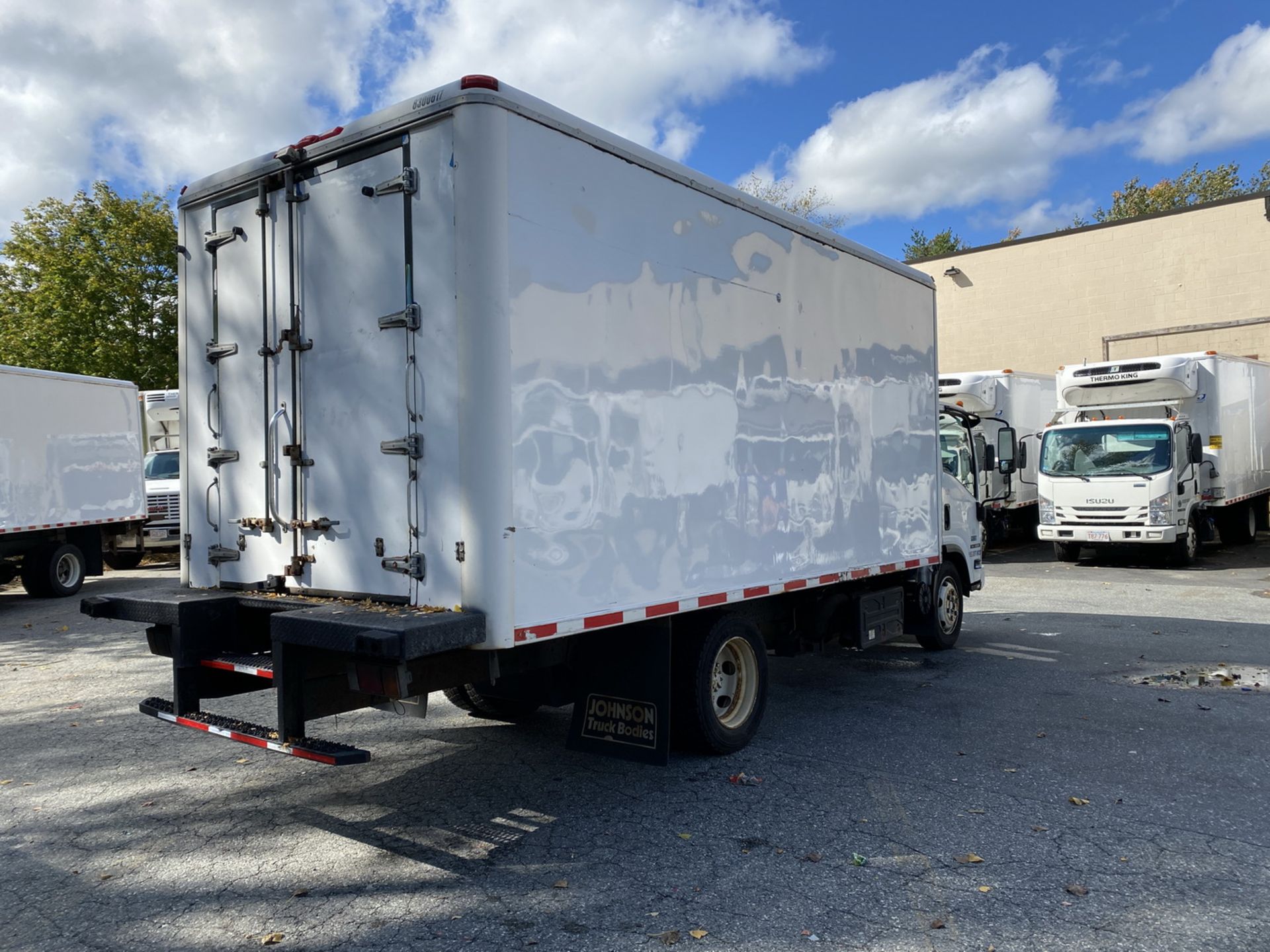 2012 Isuzu refrigerated truck - Image 3 of 9