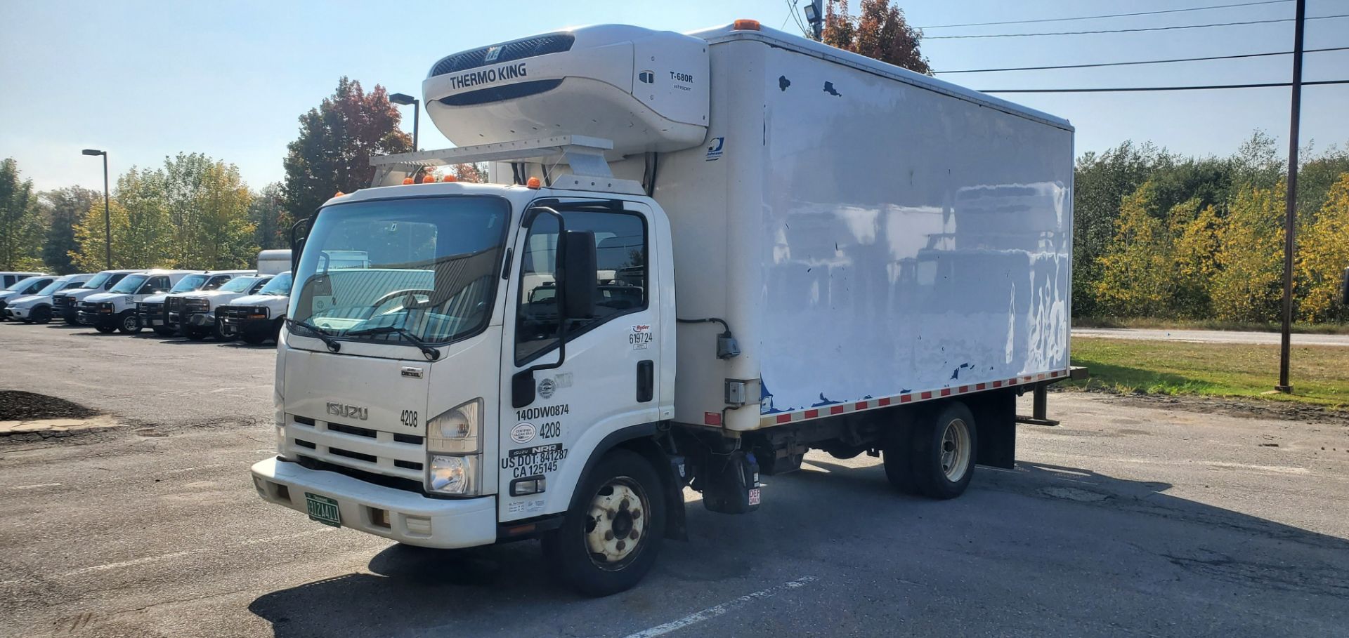 2015 Isuzu refrigerated truck - Image 2 of 8