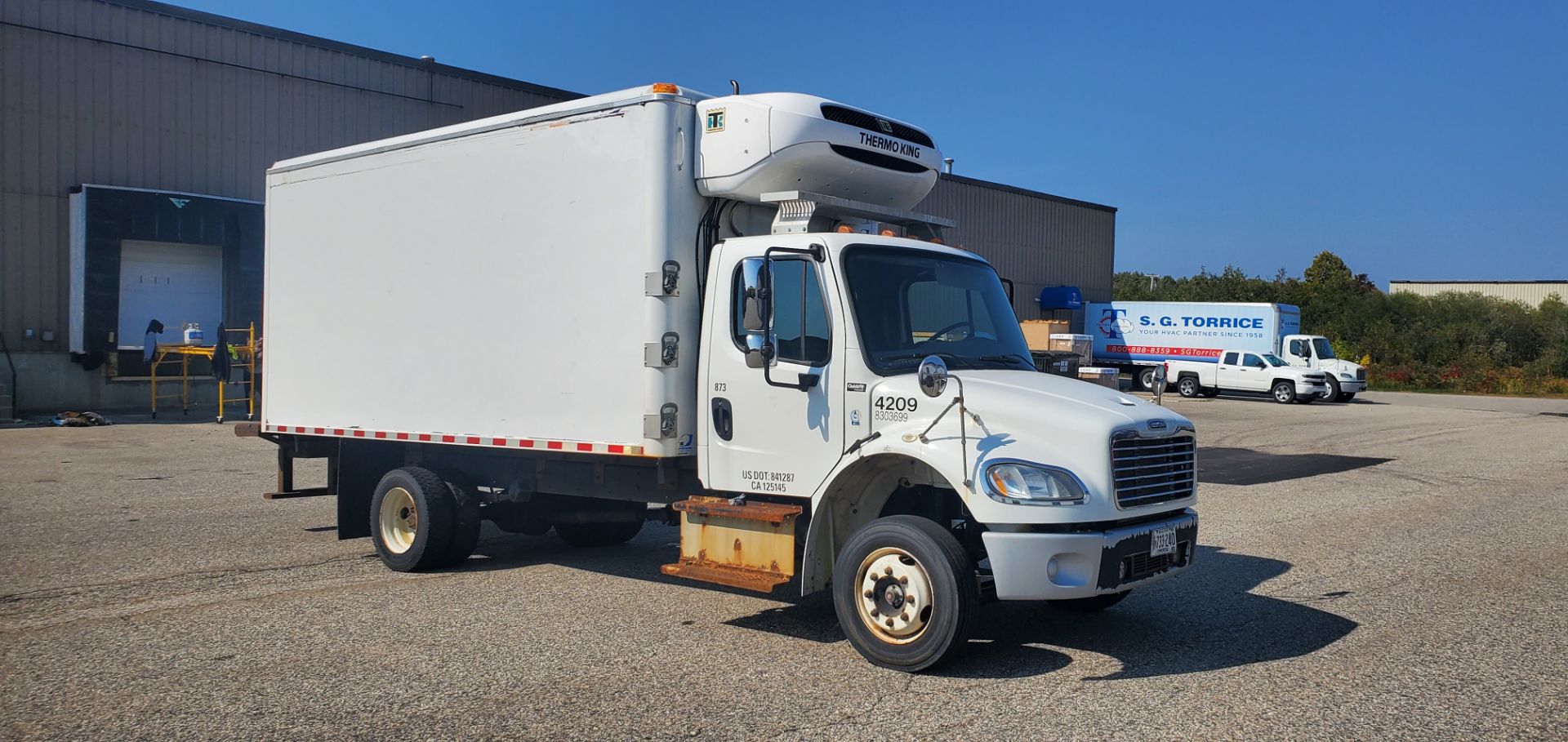 2015 Freightliner refrigerated truck