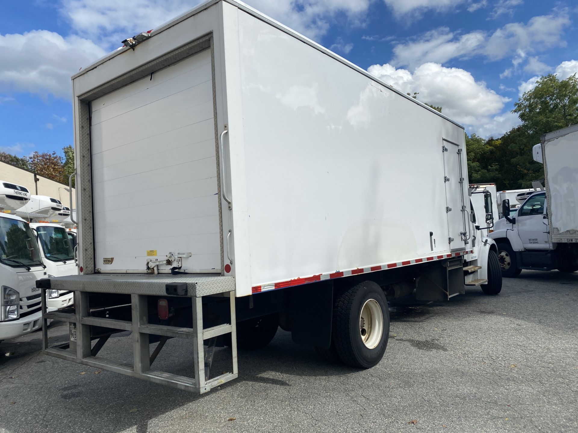 2017 Freightliner refrigerated truck - Image 3 of 8