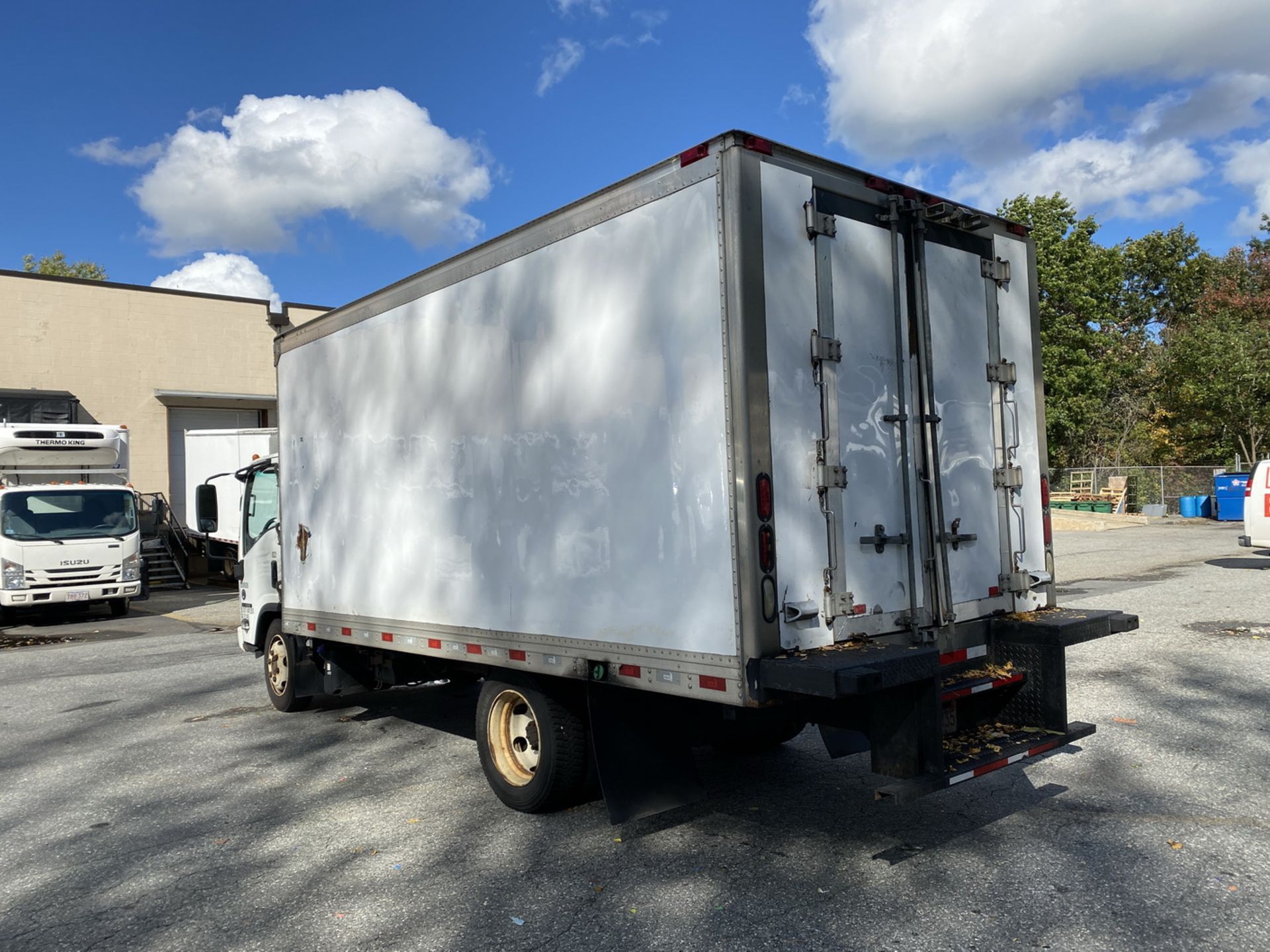 2013 Isuzu refrigerated truck - Image 3 of 9