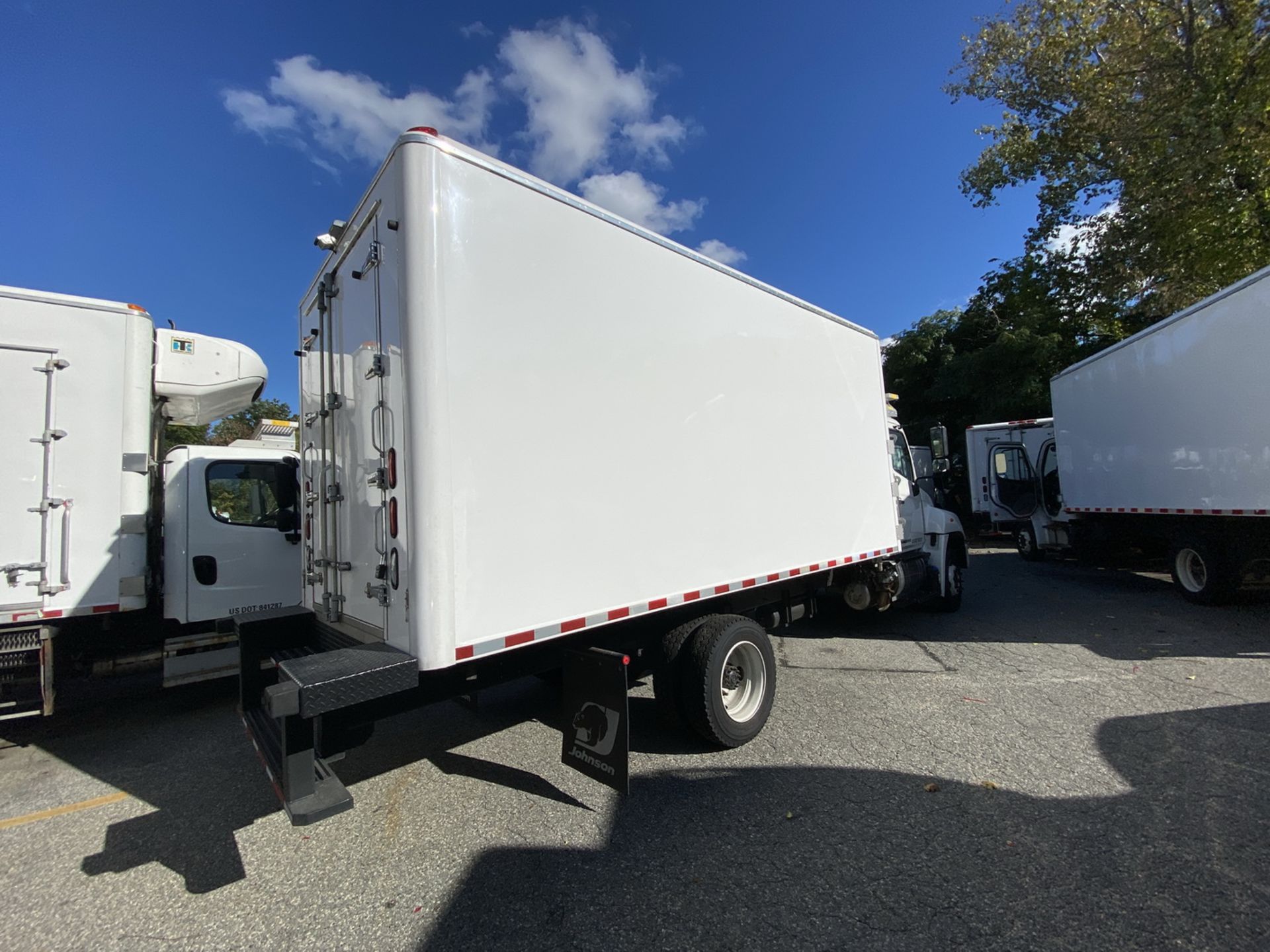 2020 Hino refrigerated truck - Image 3 of 9