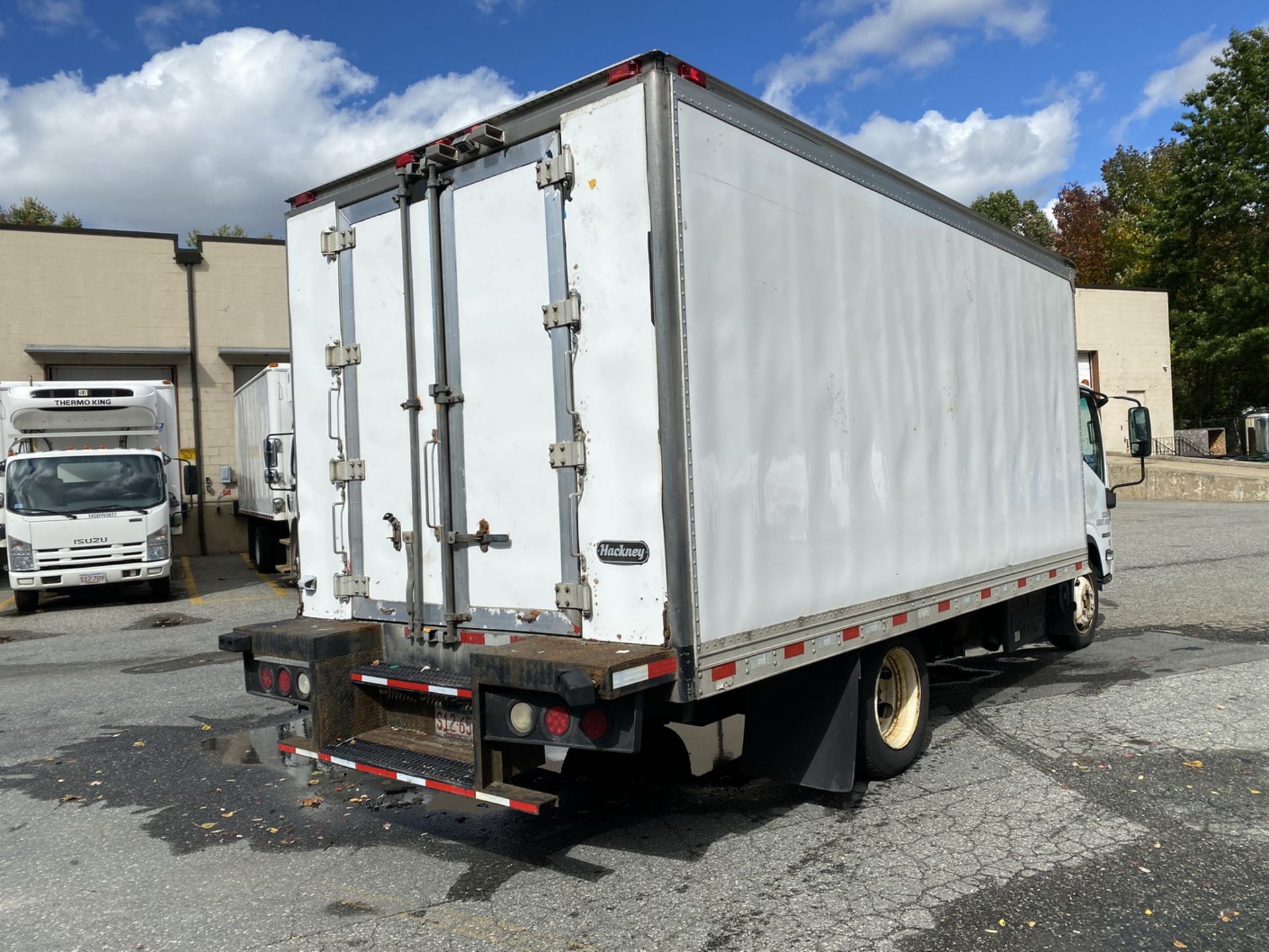 2012 Isuzu refrigerated truck - Image 3 of 8