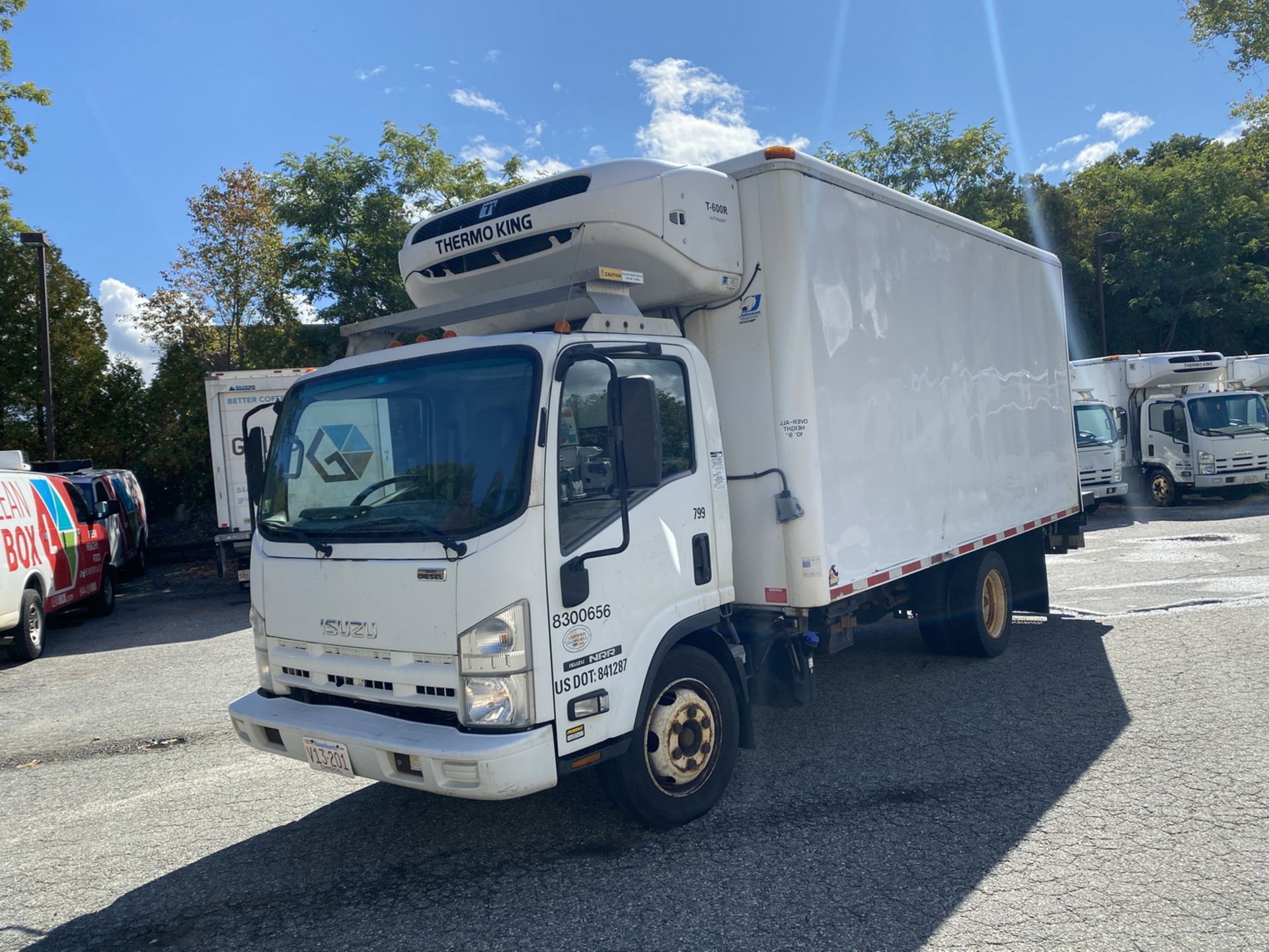 2012 Isuzu refrigerated truck - Image 2 of 9