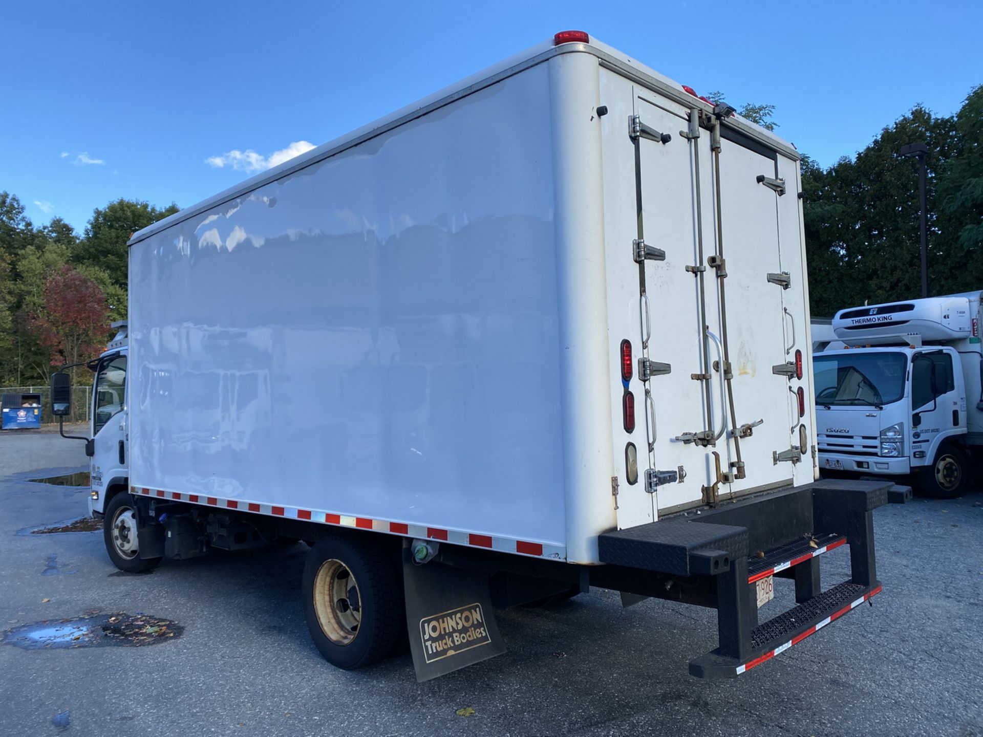 2013 Isuzu refrigerated truck - Image 4 of 9