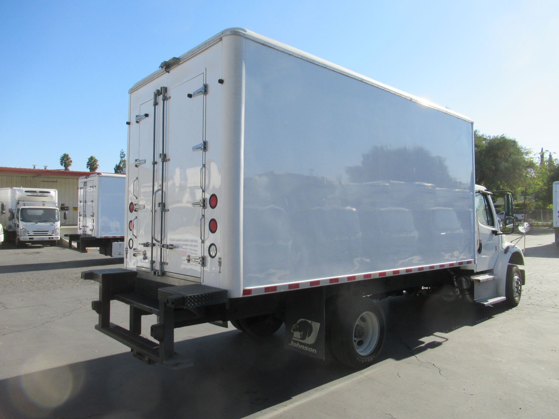 2016 Freightliner refrigerated truck - Image 5 of 11